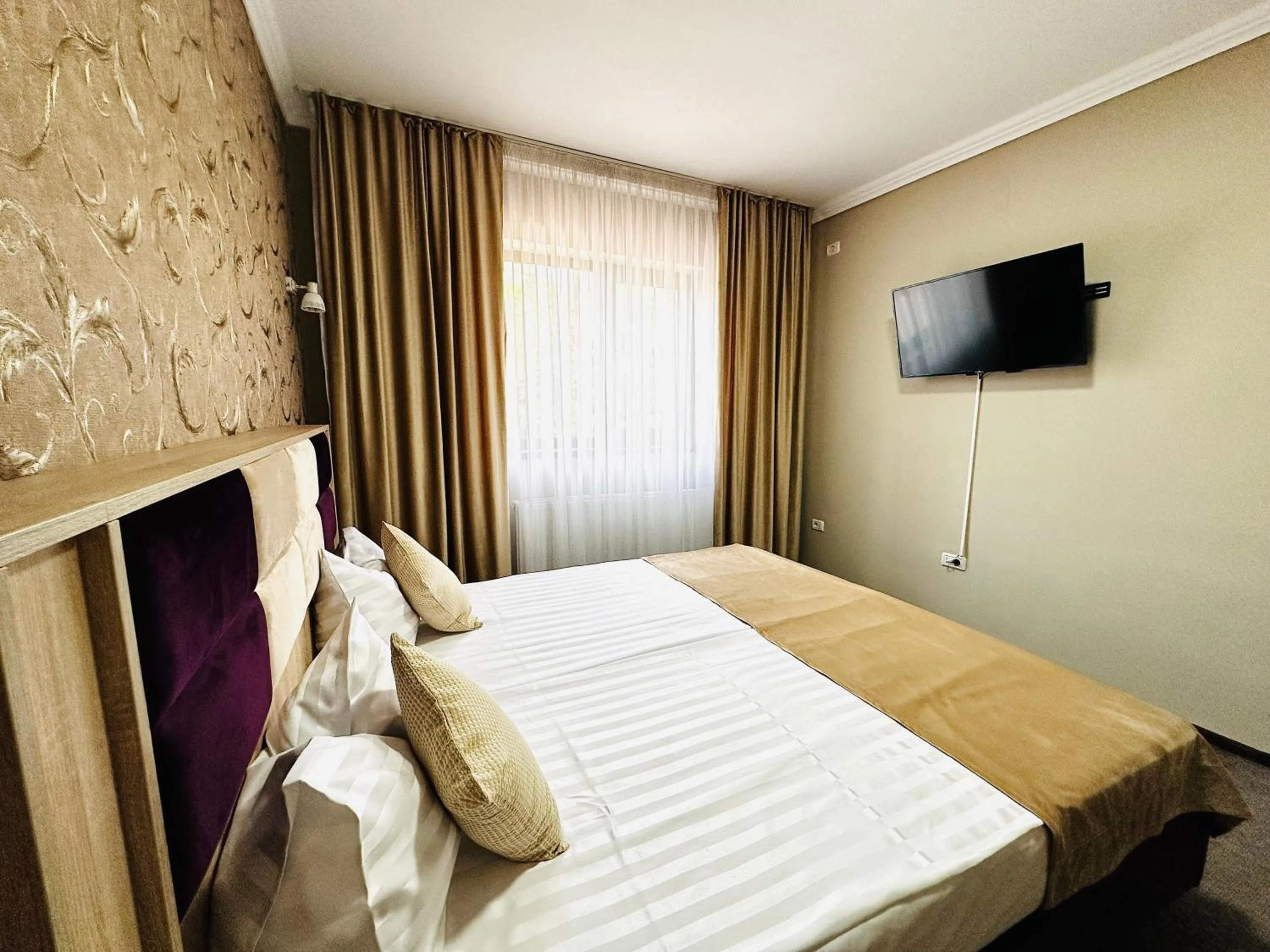 Bed in Cristal Select