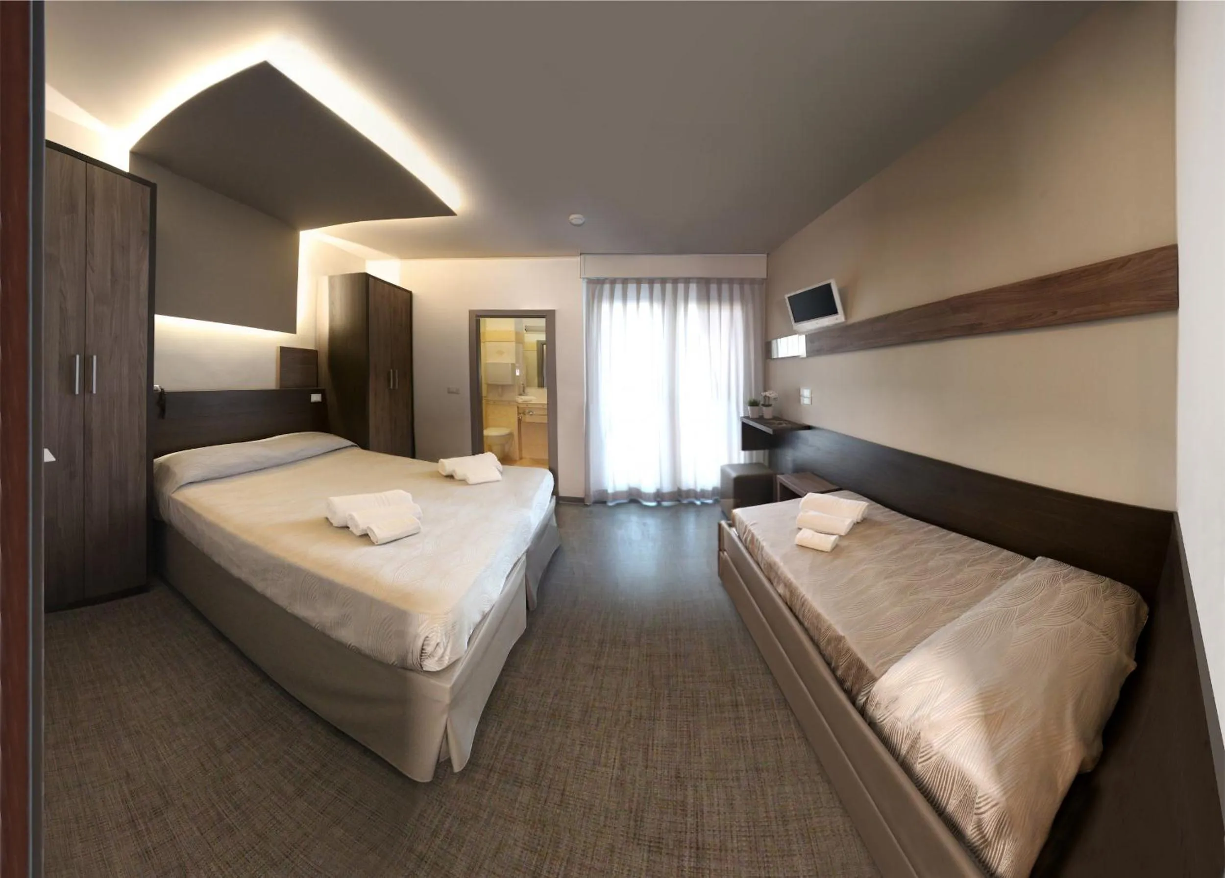 Photo of the whole room in Hotel Continental & Residence