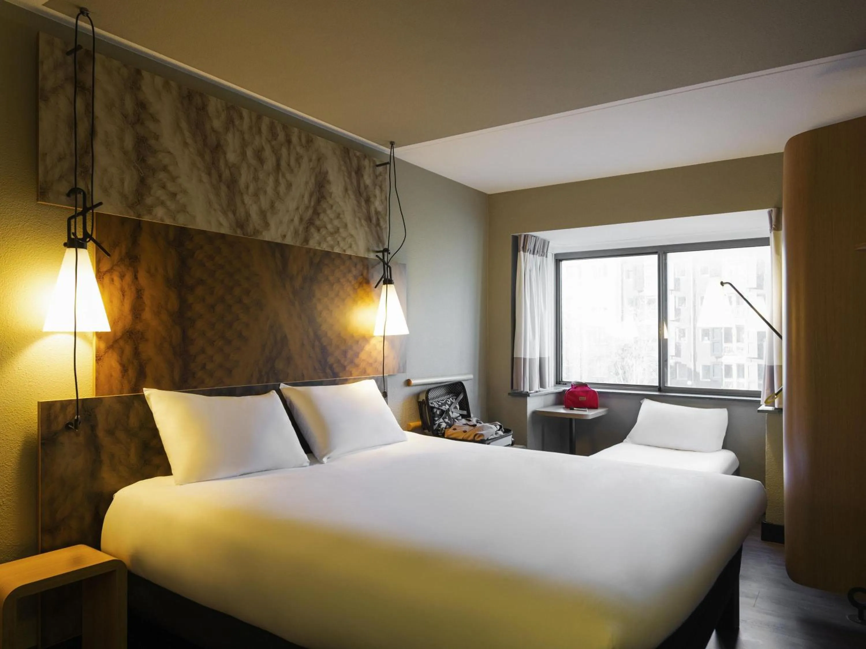 Bedroom, Bed in ibis Amsterdam Centre Stopera
