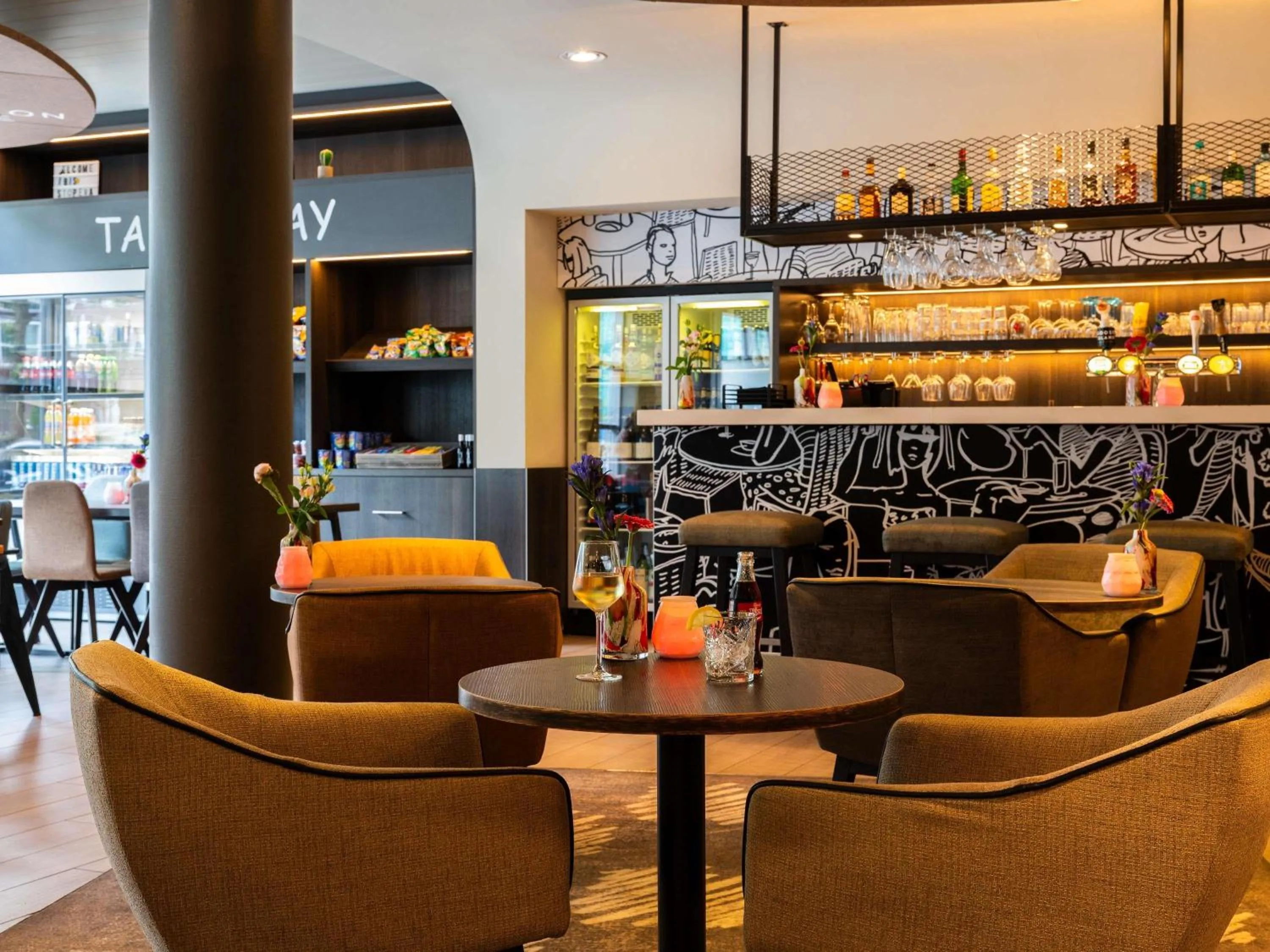 Lounge or bar in ibis Amsterdam Centre Stopera