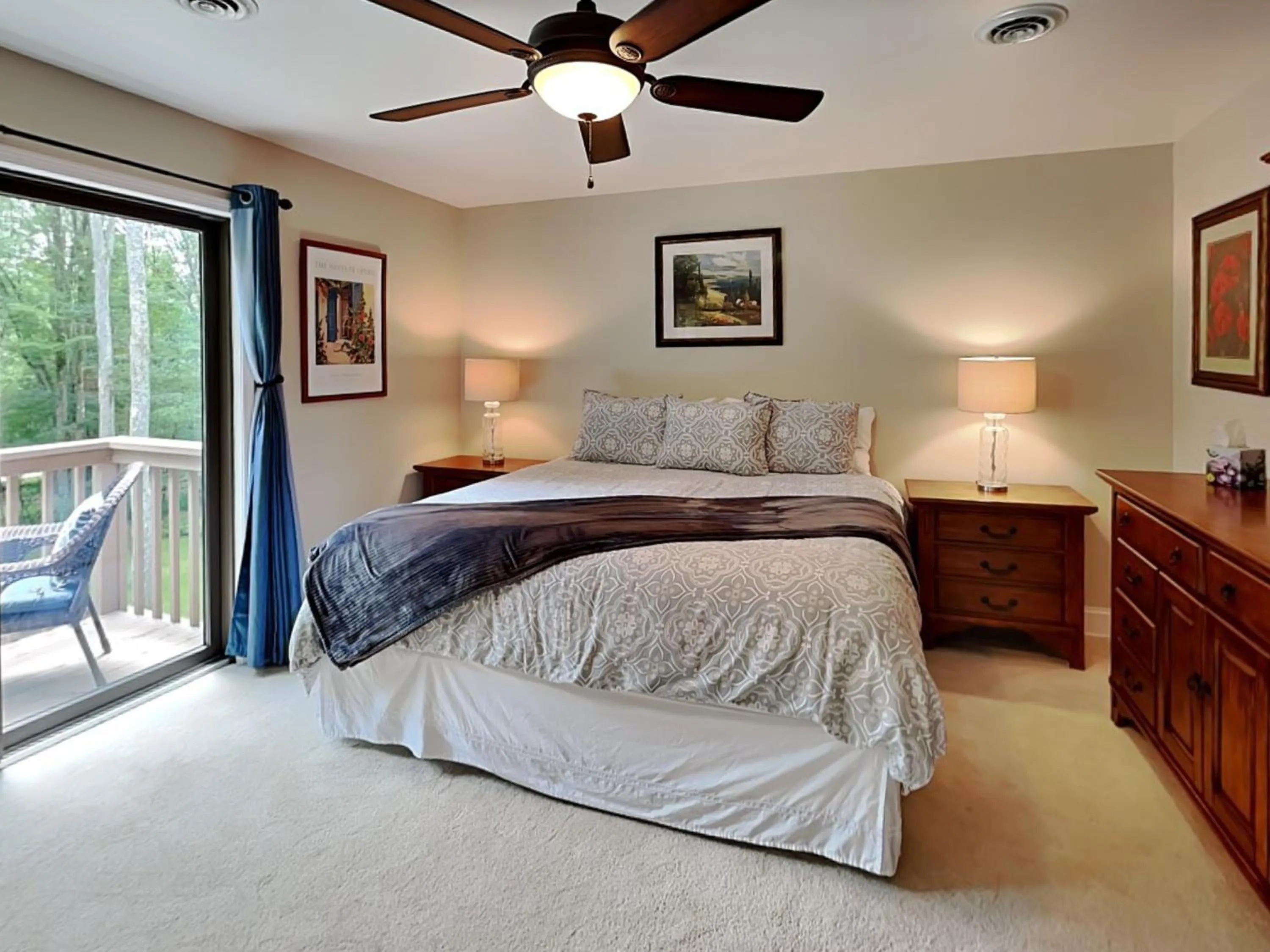 Property building, Bed in Yes Deer