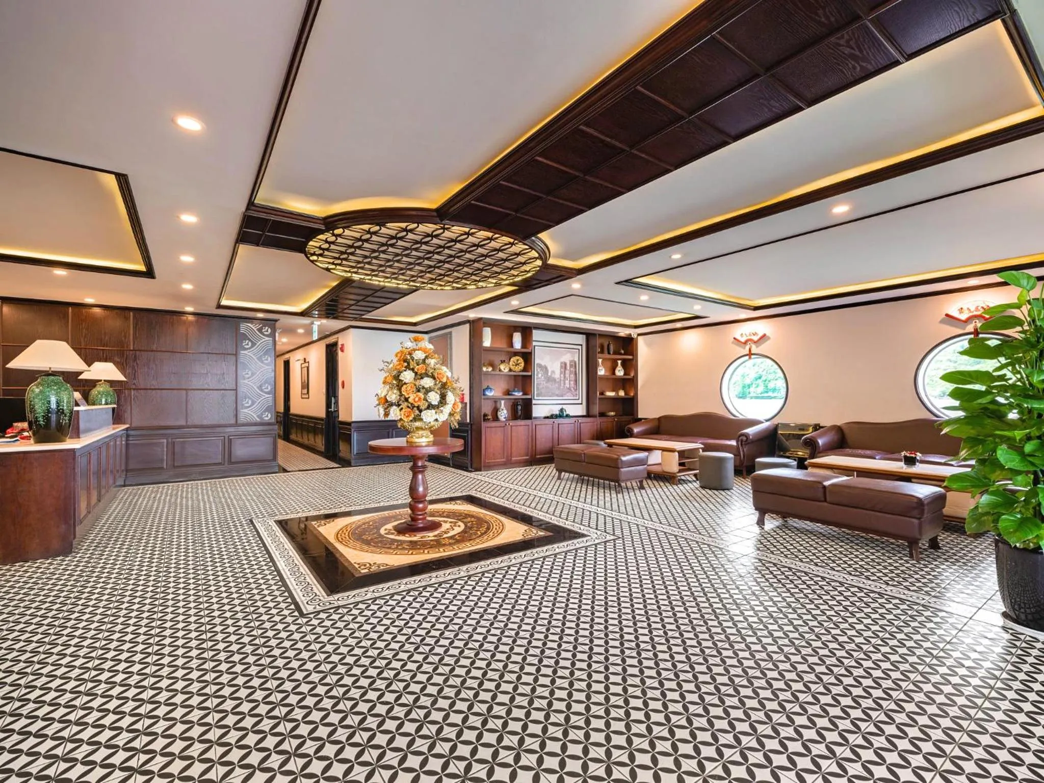 Living room in Le Journey Elegance Cruise