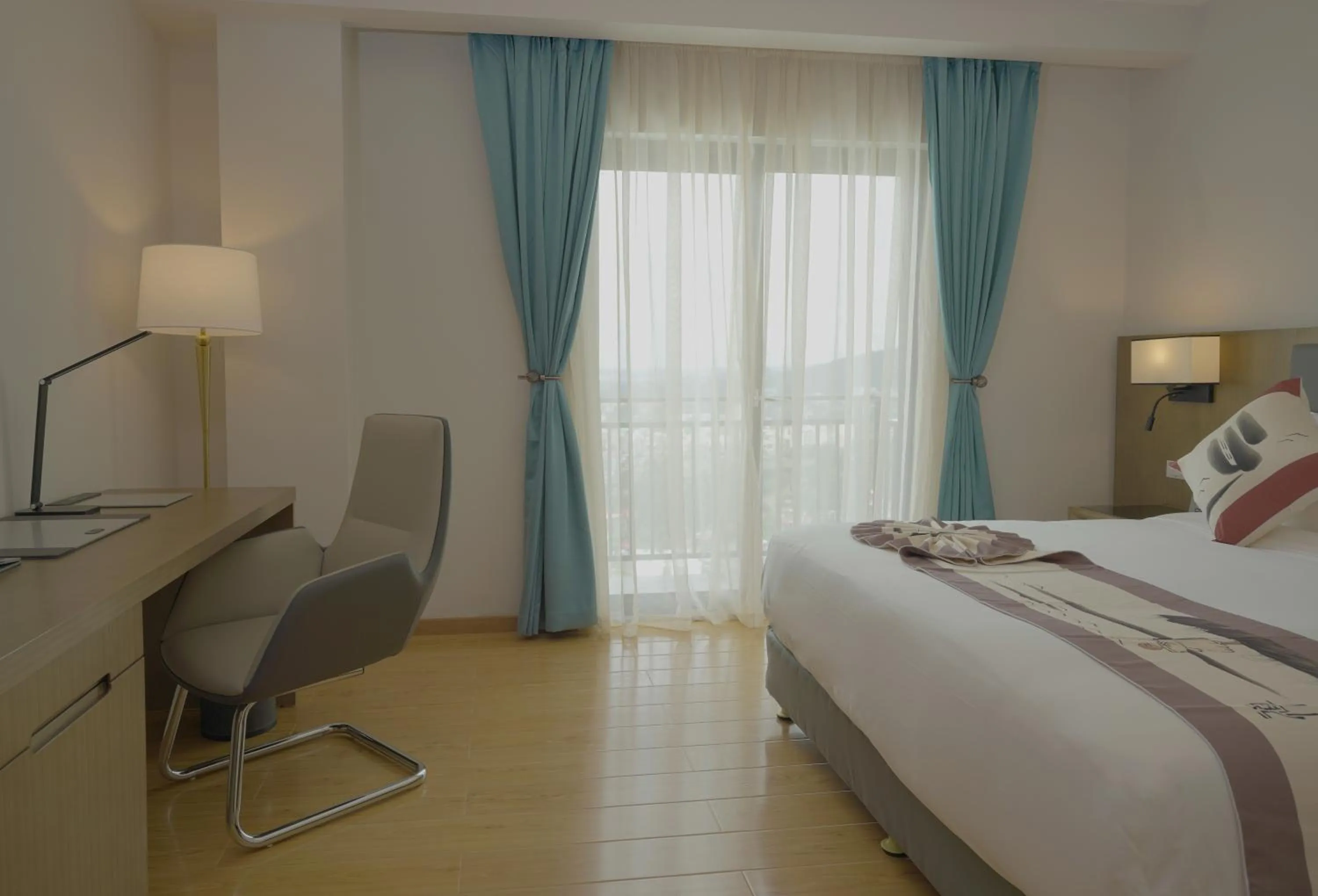 Photo of the whole room, Bed in Stay Easy Plus Hotel