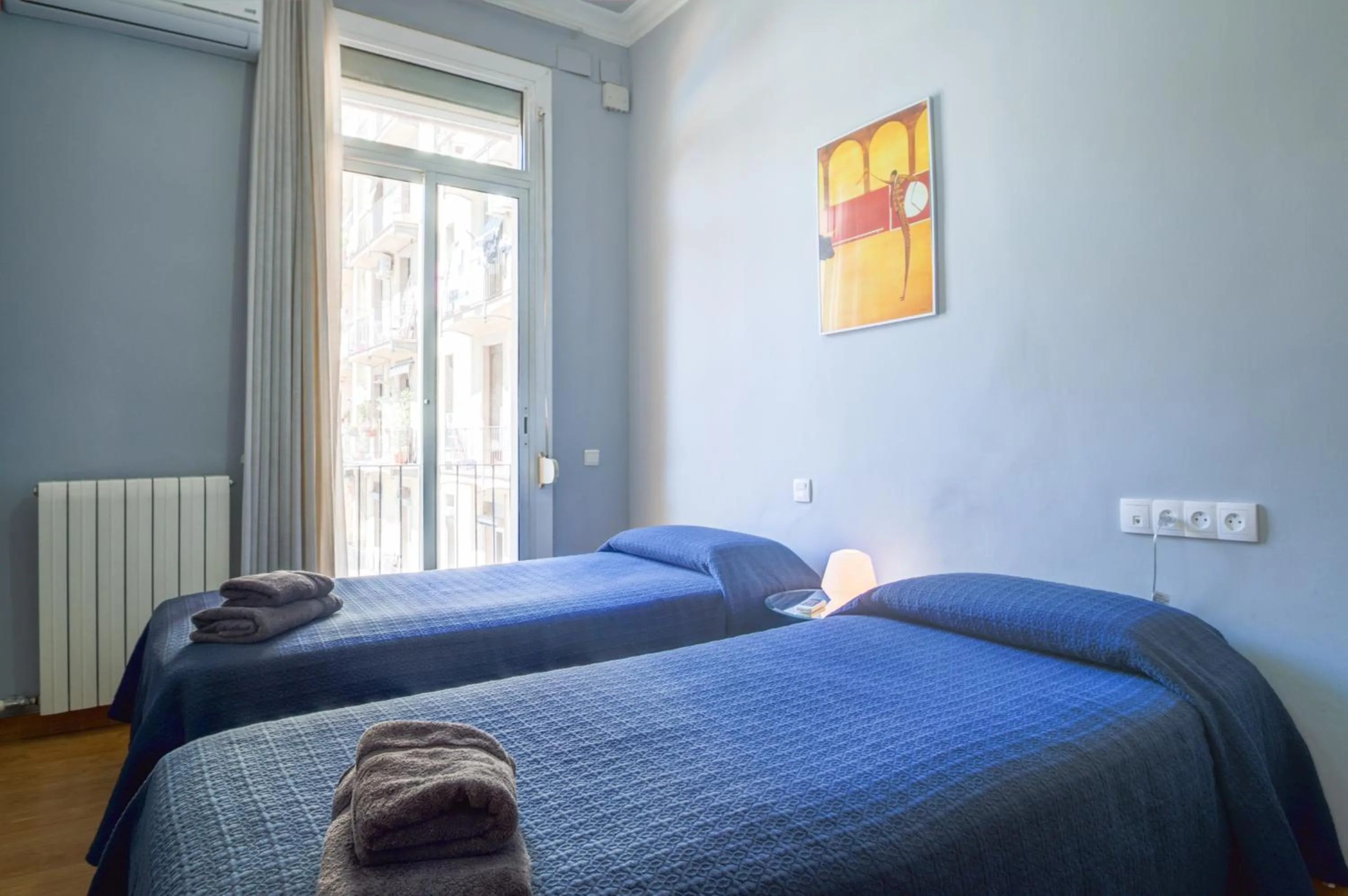 Bedroom, Bed in Luxury Central Apartment