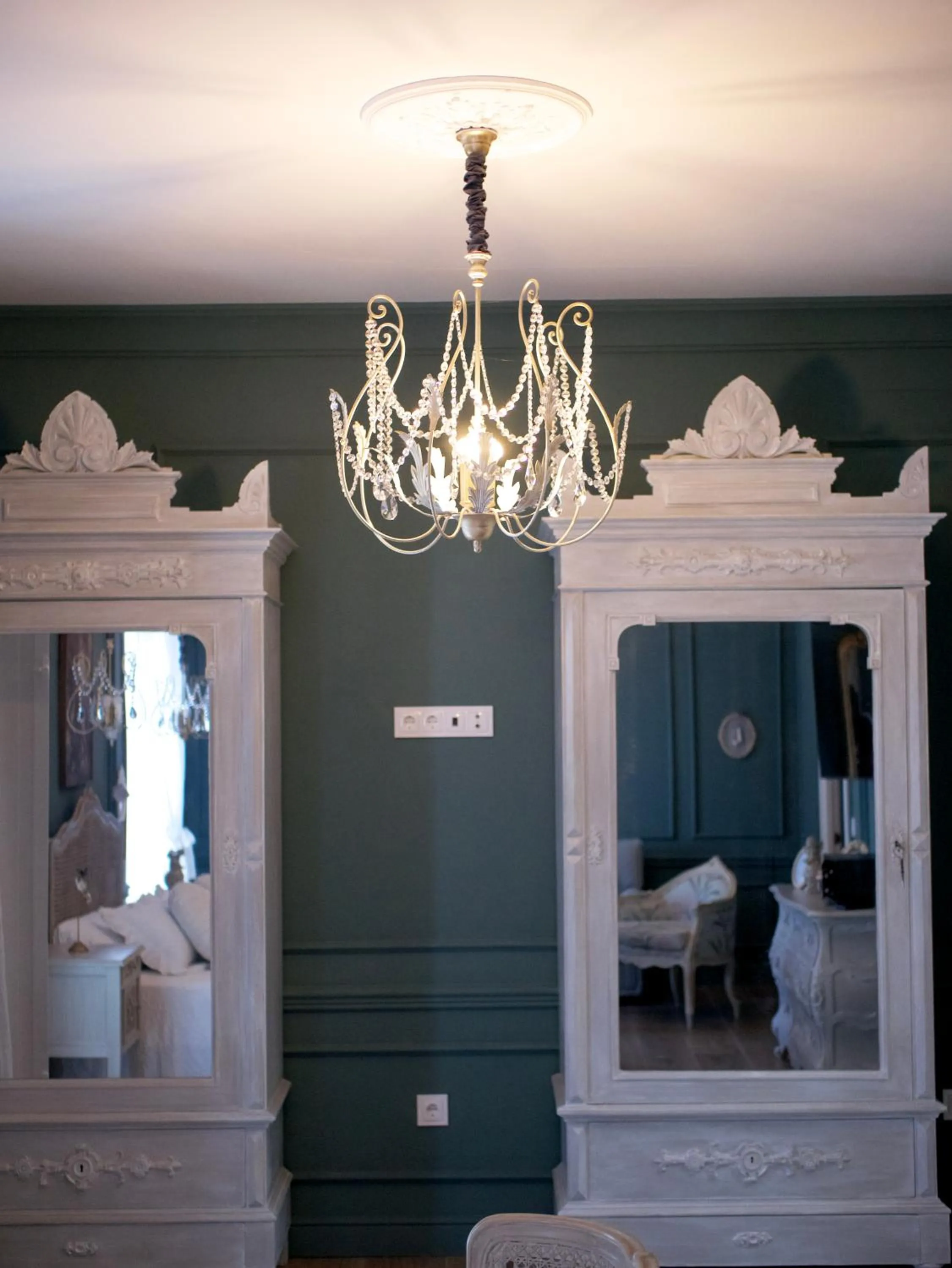 wardrobe in Hotel Boutique iulia 5 Estrellas