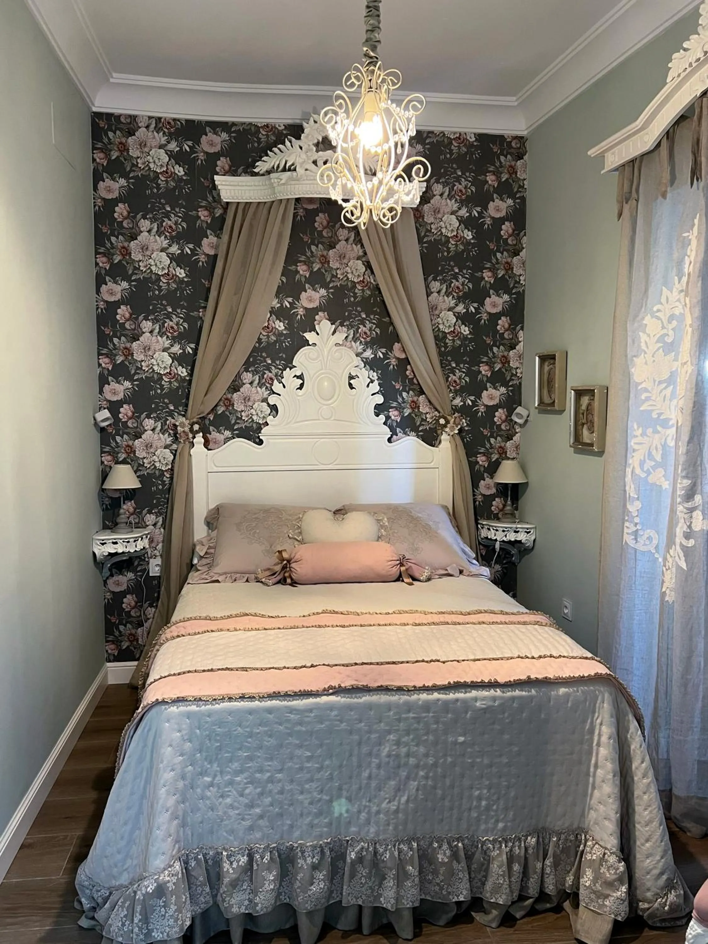 Photo of the whole room, Bed in Hotel Boutique iulia 5 Estrellas