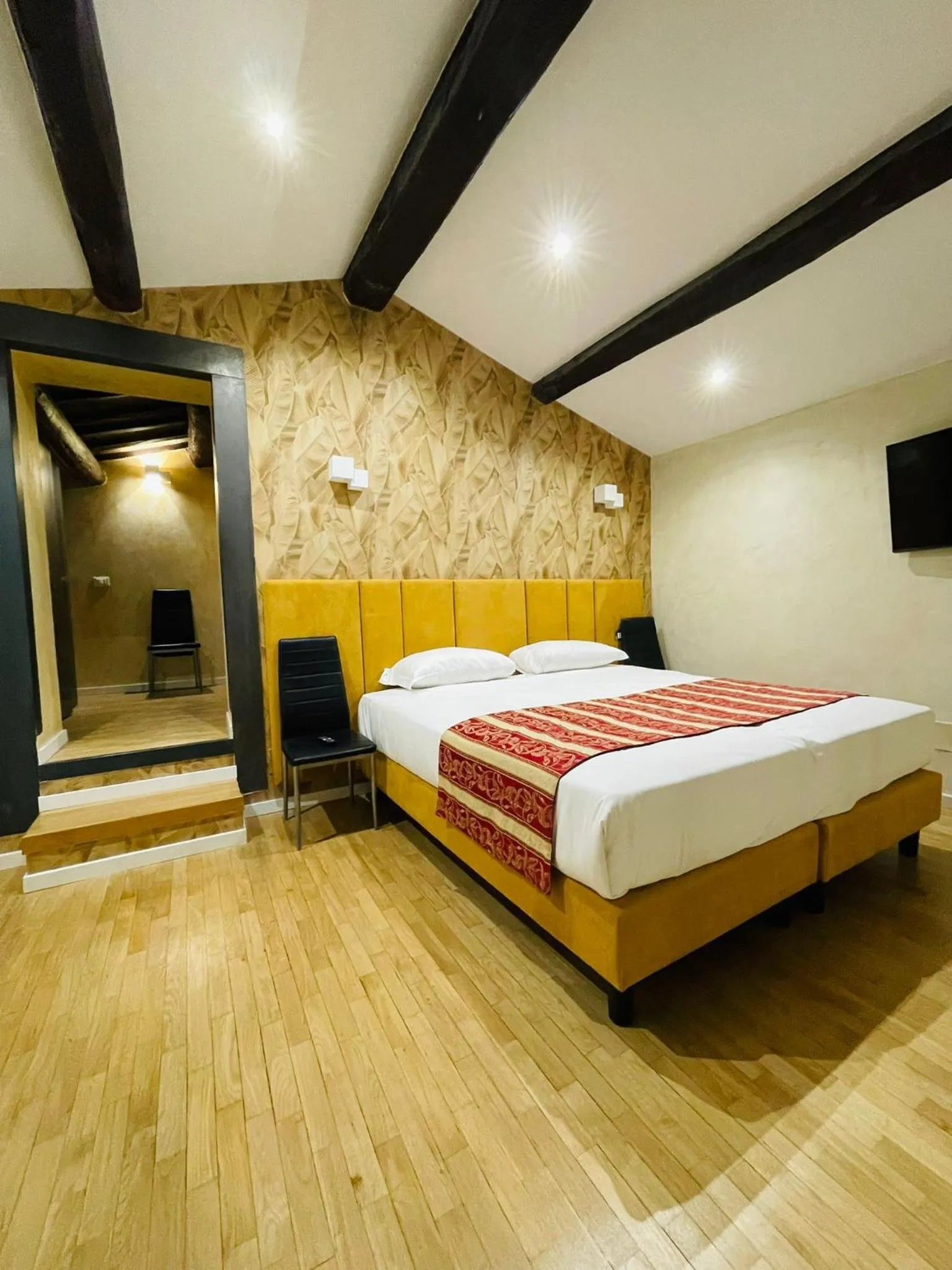 Bedroom, Bed in Excellence Suite