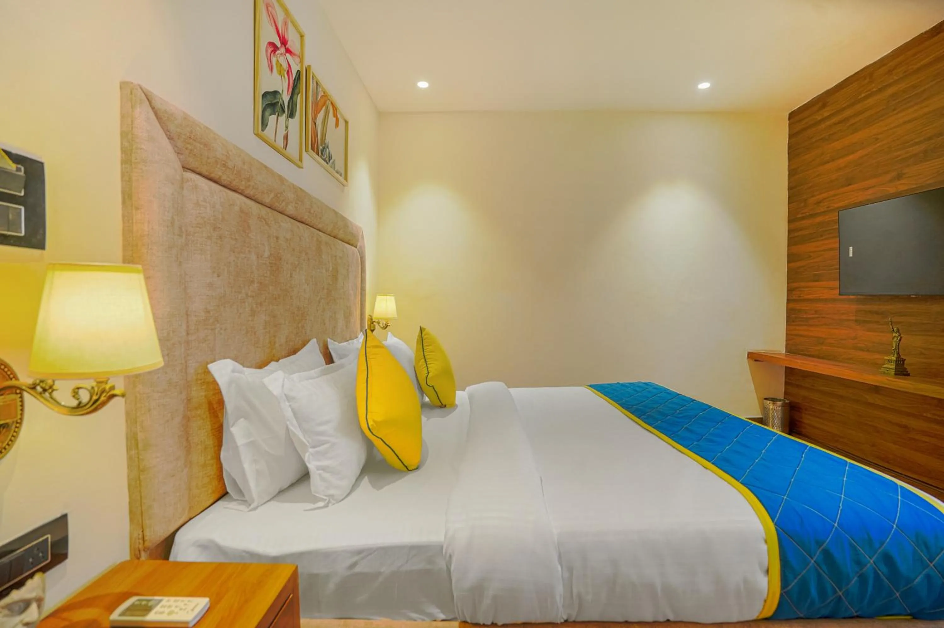 TV and multimedia, Bed in Hotel Escala By Levelup