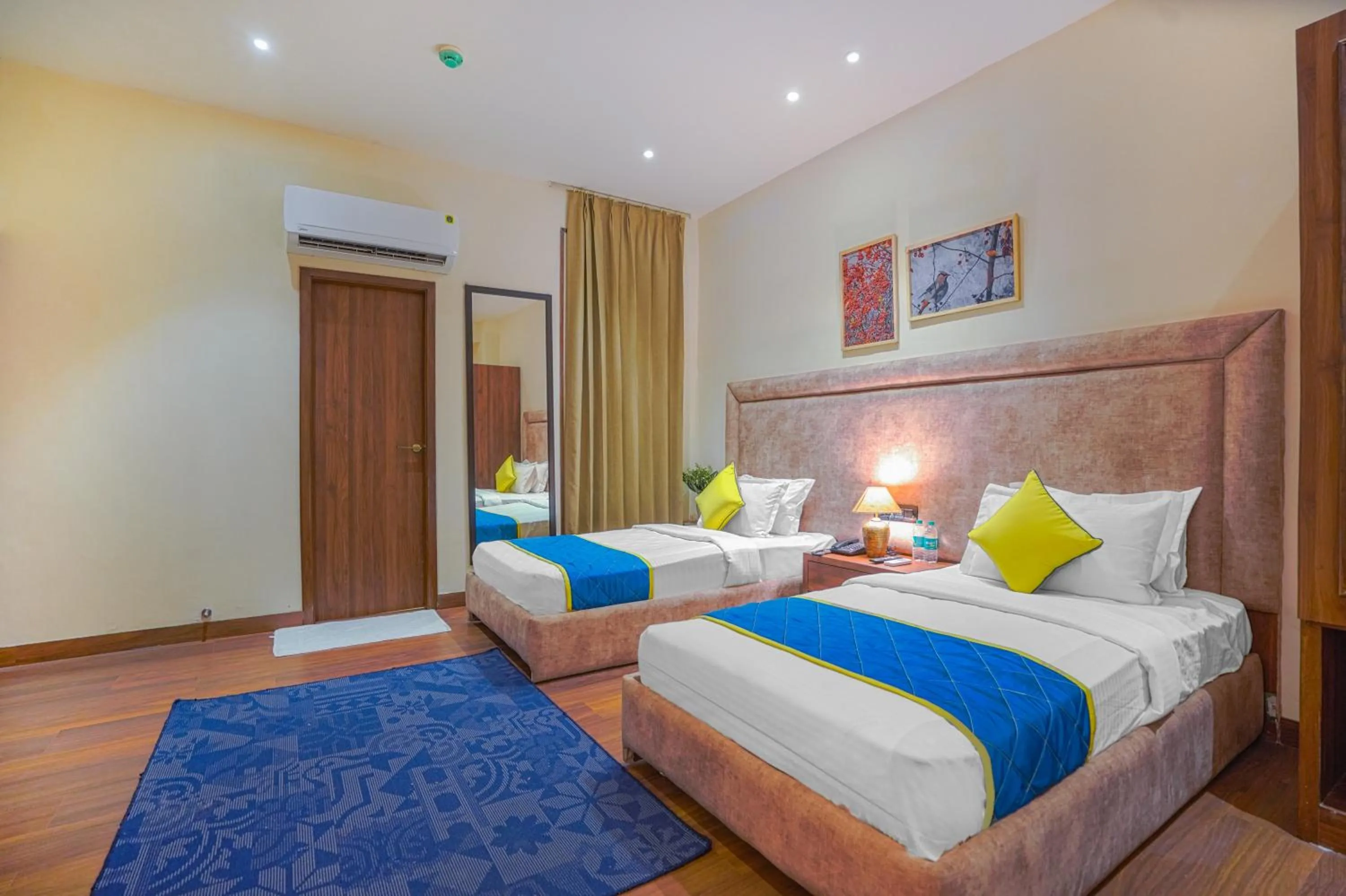 Photo of the whole room, Bed in Hotel Escala By Levelup