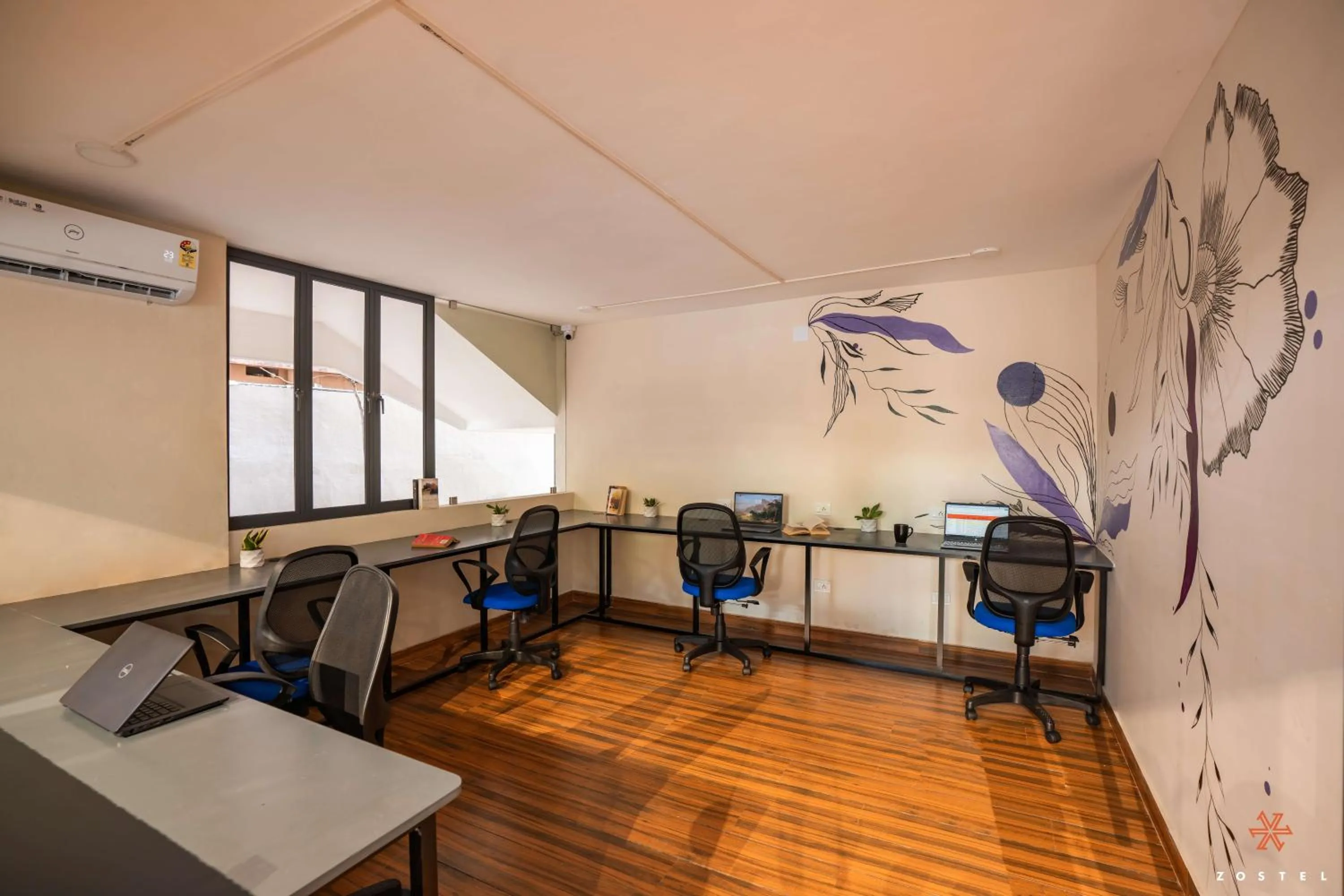 Living room in Zostel Kochi (Ernakulam)