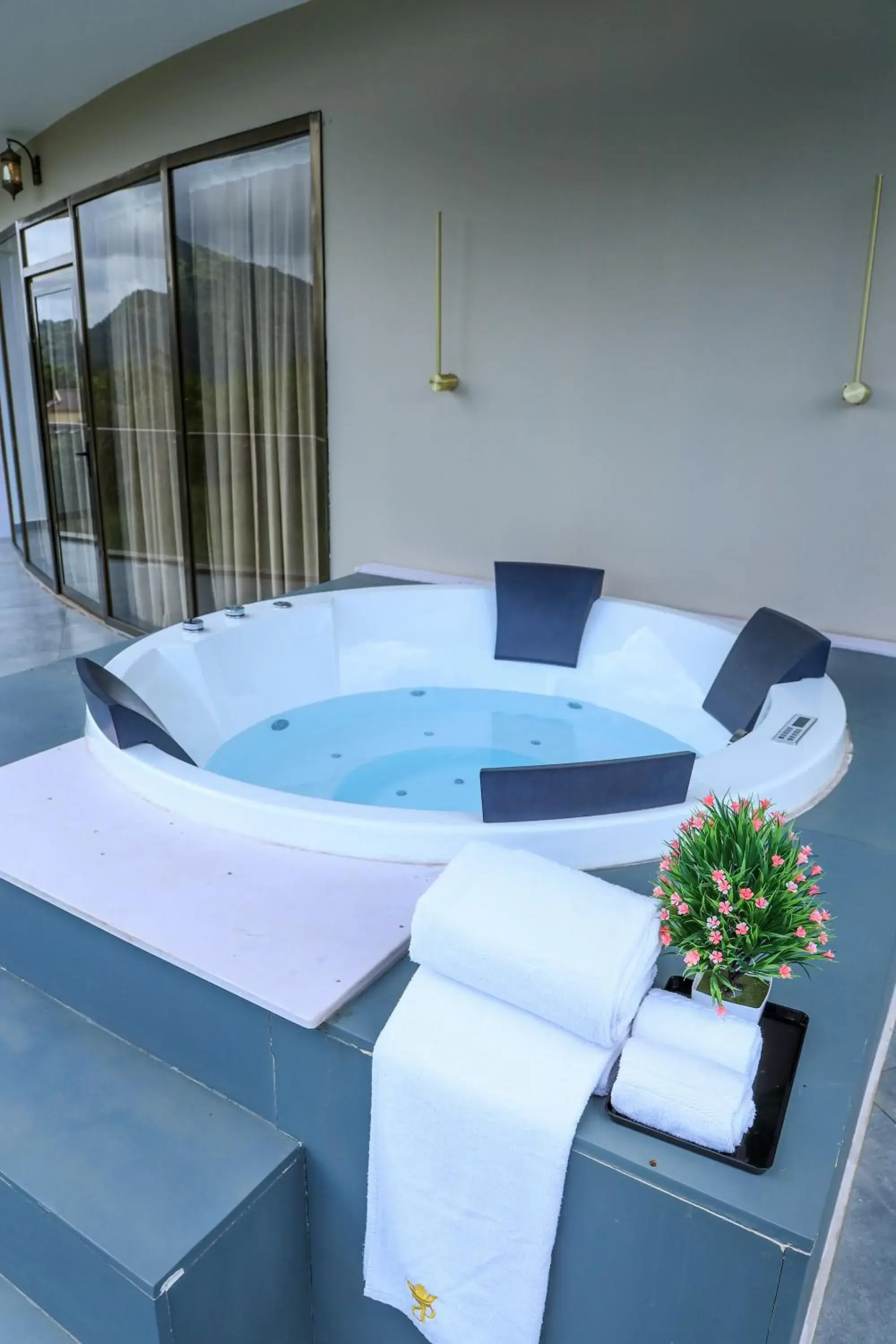 Suite with Mountain View in Hotel Sky Sierra Wayanad Suite with Mountain View in Hotel Sky Sierra Wayanad