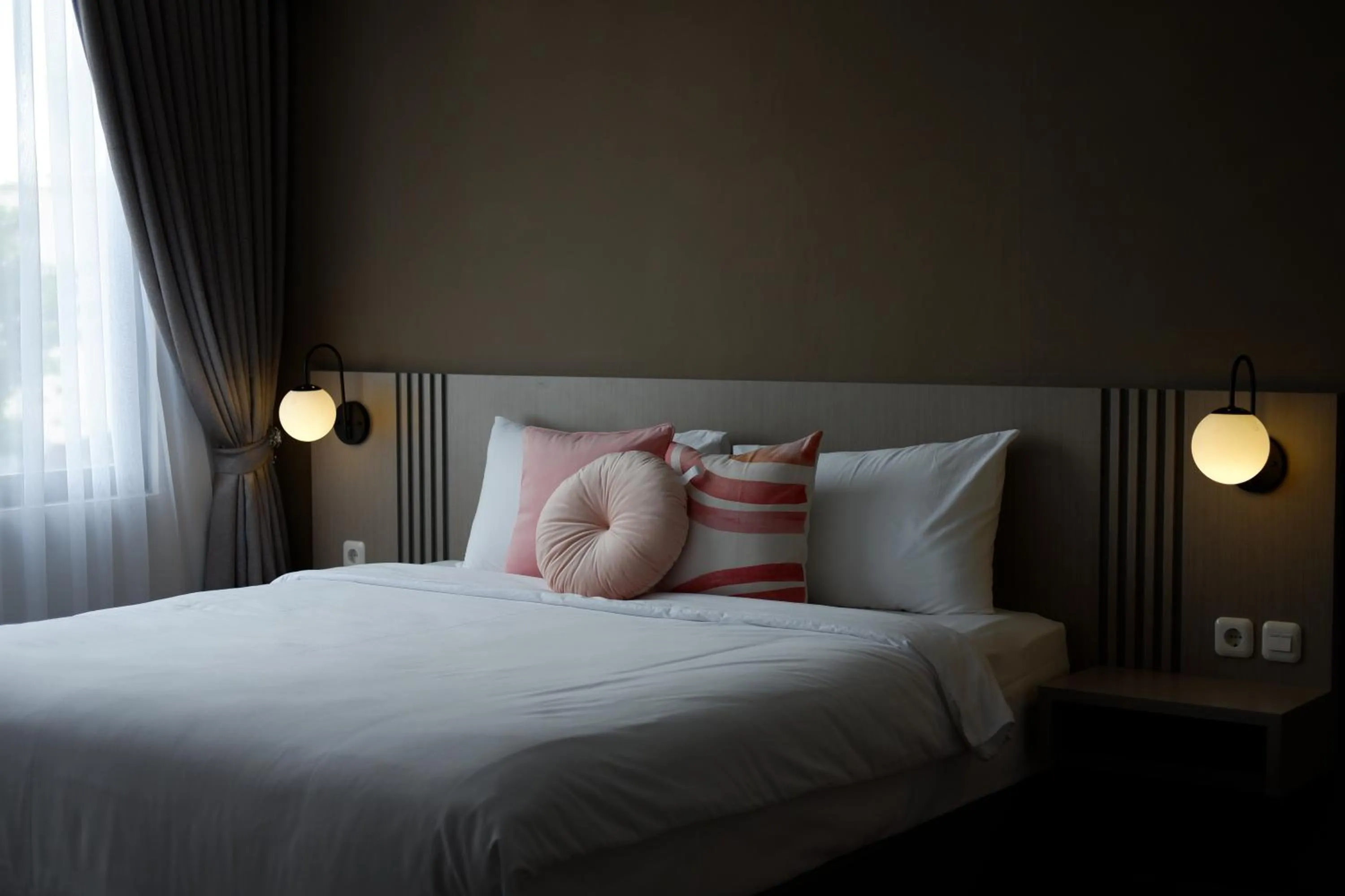 Bedroom, Bed in Lun Hotel Manado