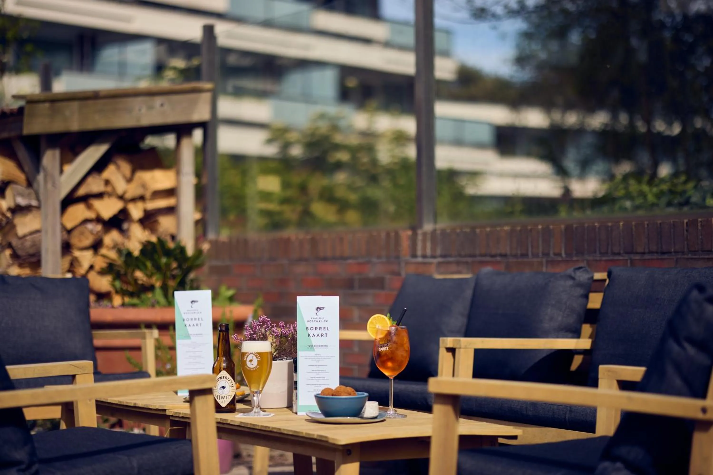 Restaurant/places to eat in WestCord ApartHotel Boschrijck