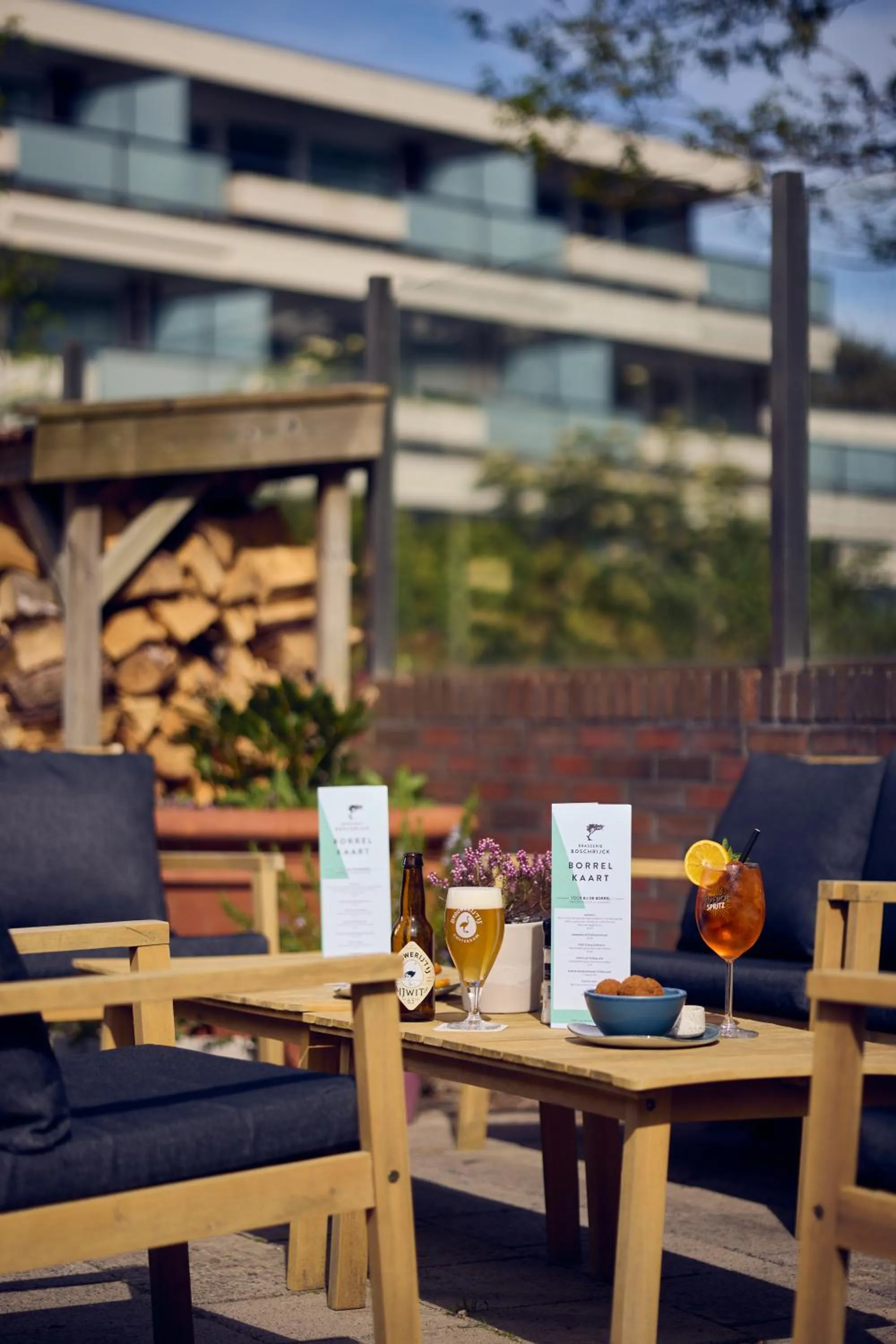 Restaurant/places to eat in WestCord ApartHotel Boschrijck