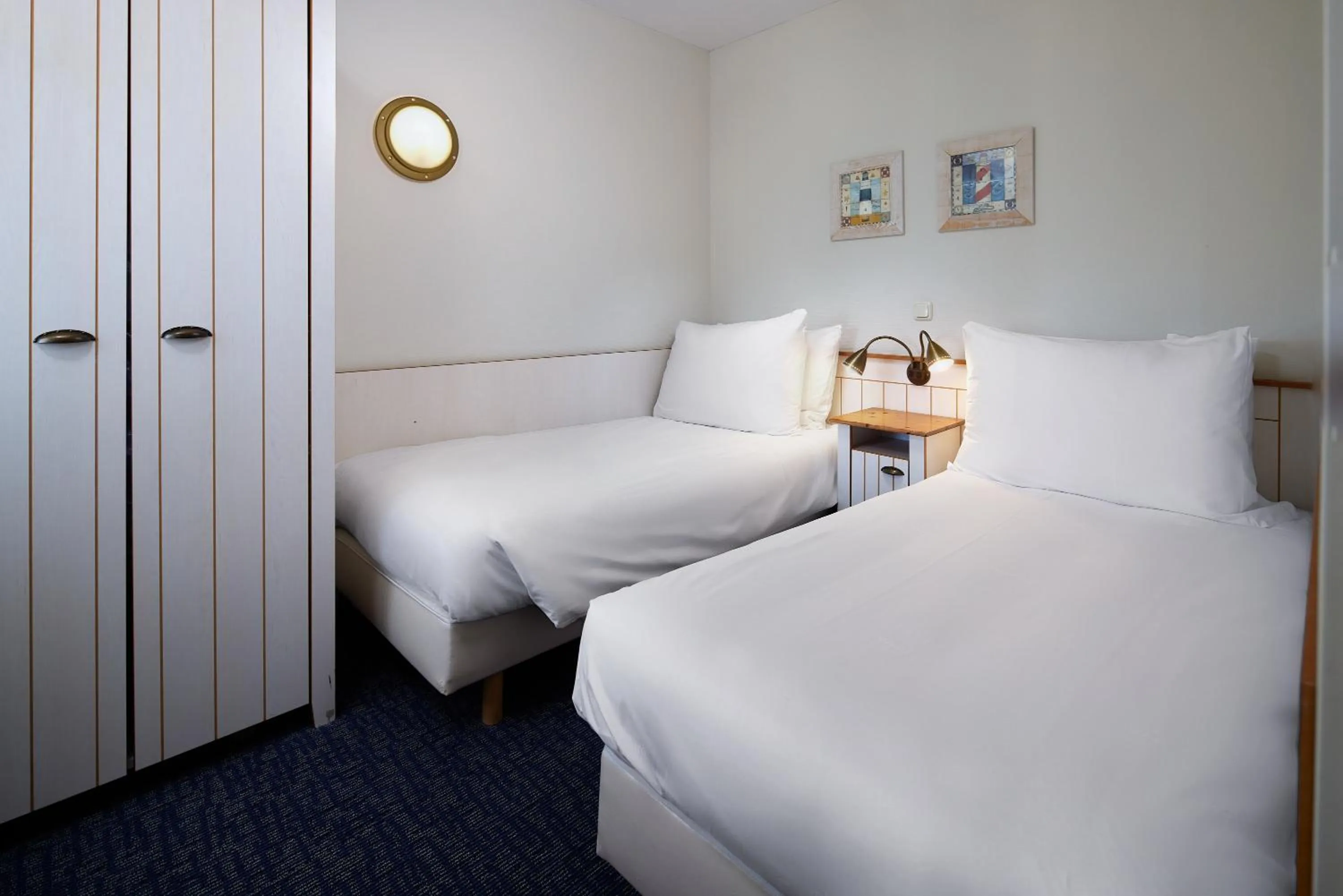 Bedroom, Bed in WestCord ApartHotel Boschrijck