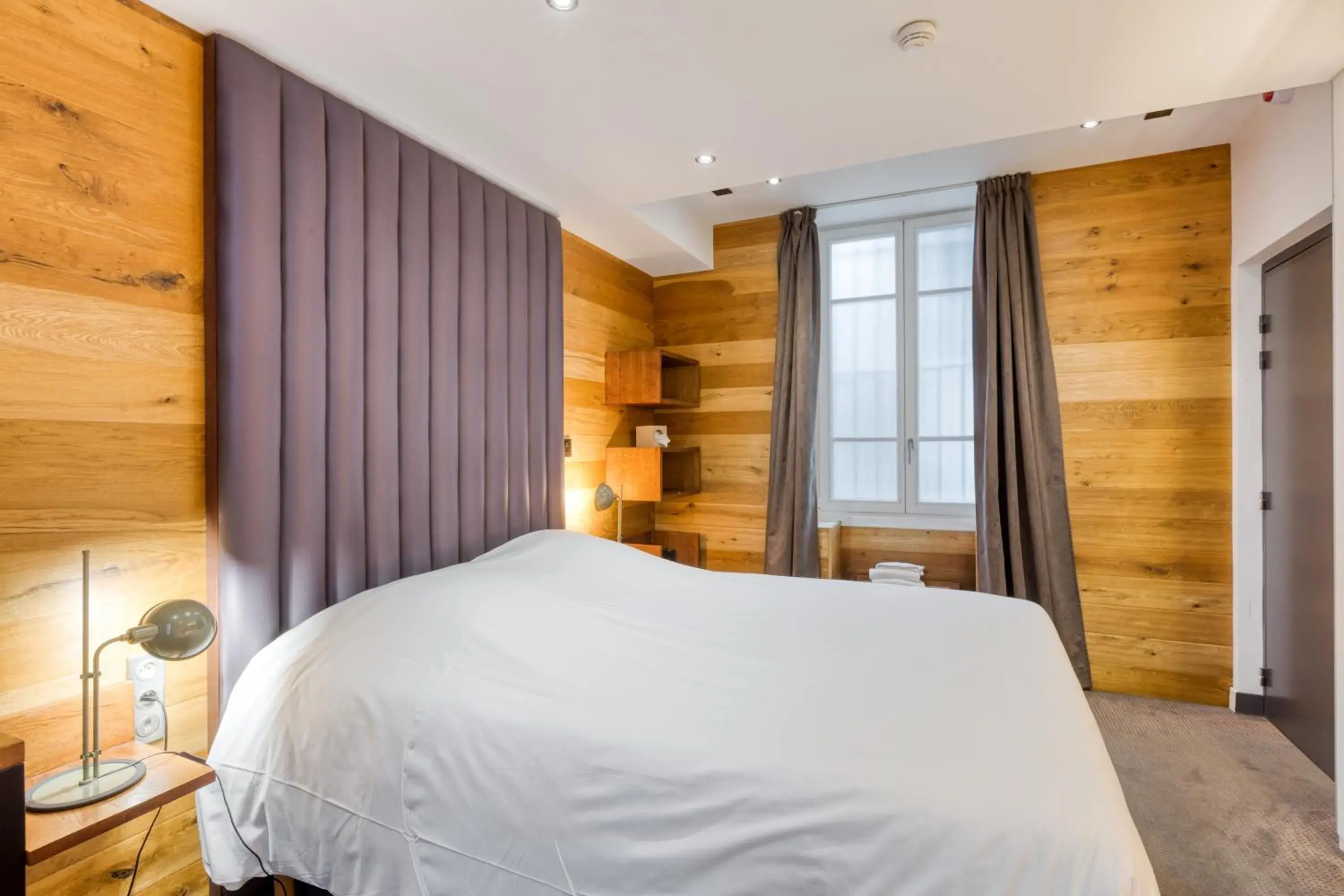 Family Room (4 Adults) in Hôtel du Jeu de Paume Family Room (4 Adults) in Hôtel du Jeu de Paume