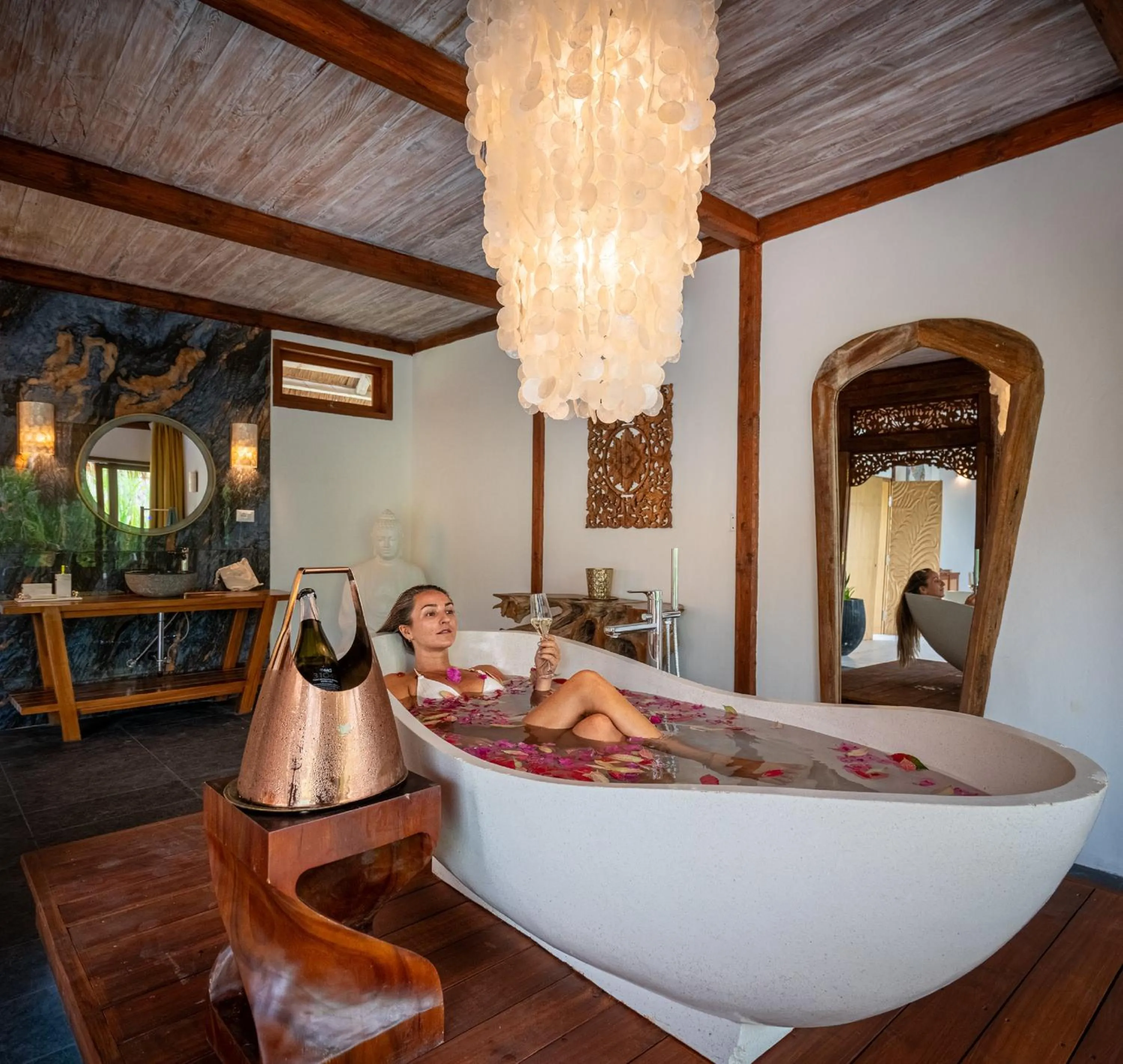 Hot Tub in Sensations Eco-Chic Hotel