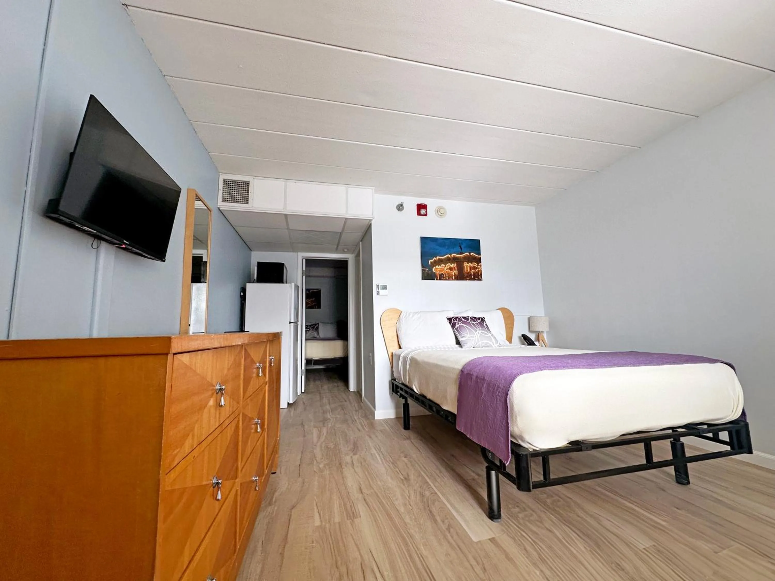 Bed in Shalimar Resort