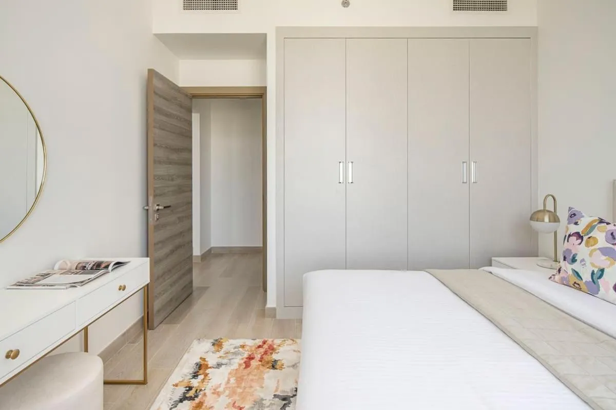 Frank Porter - Bloom Towers