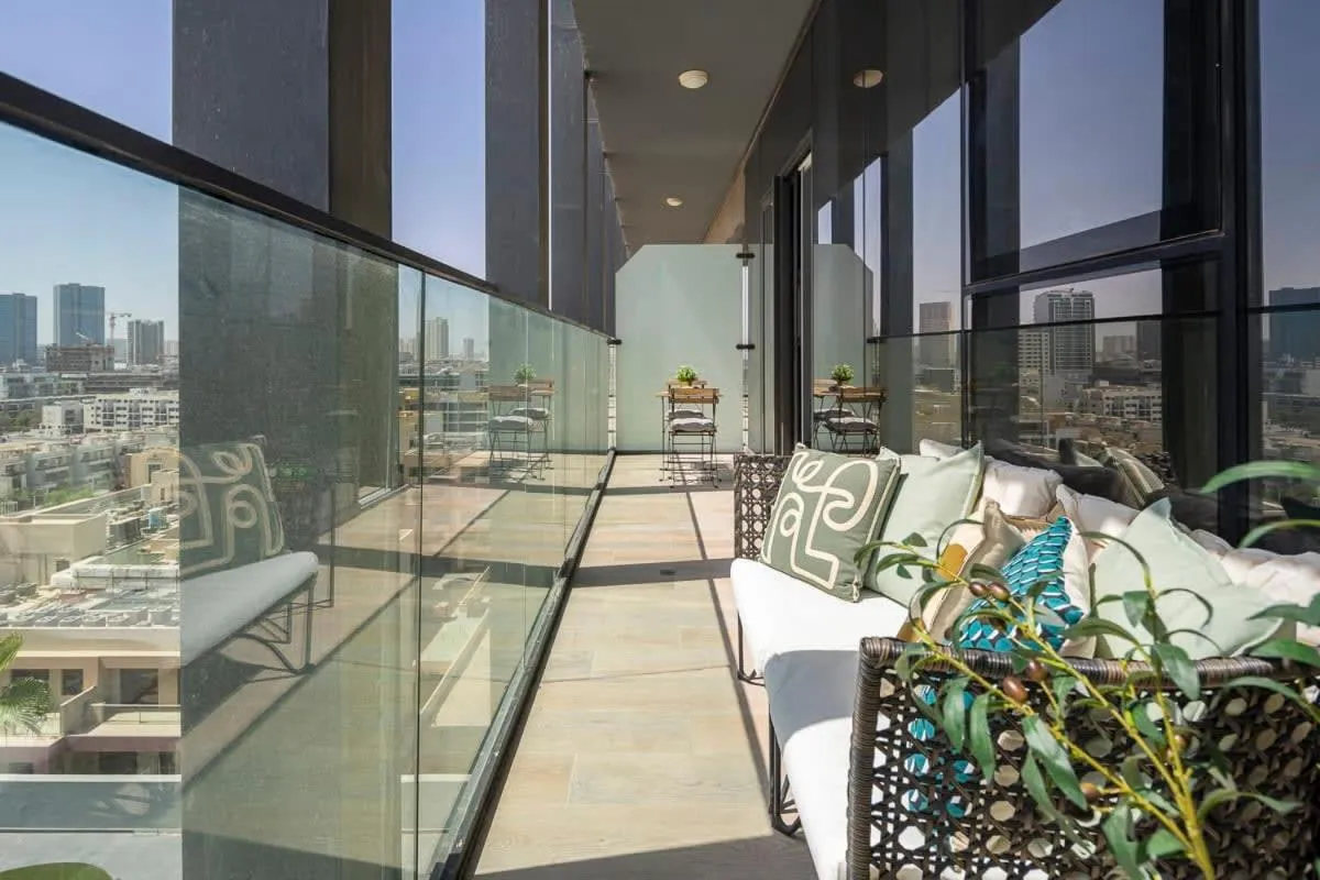 Frank Porter - Bloom Towers