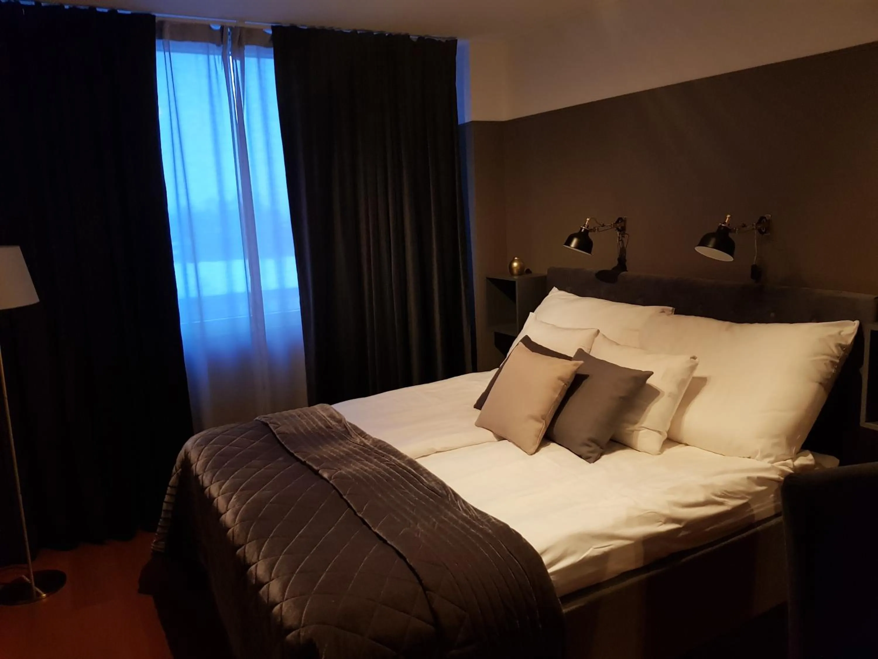 Bed in Haparanda Stadshotell