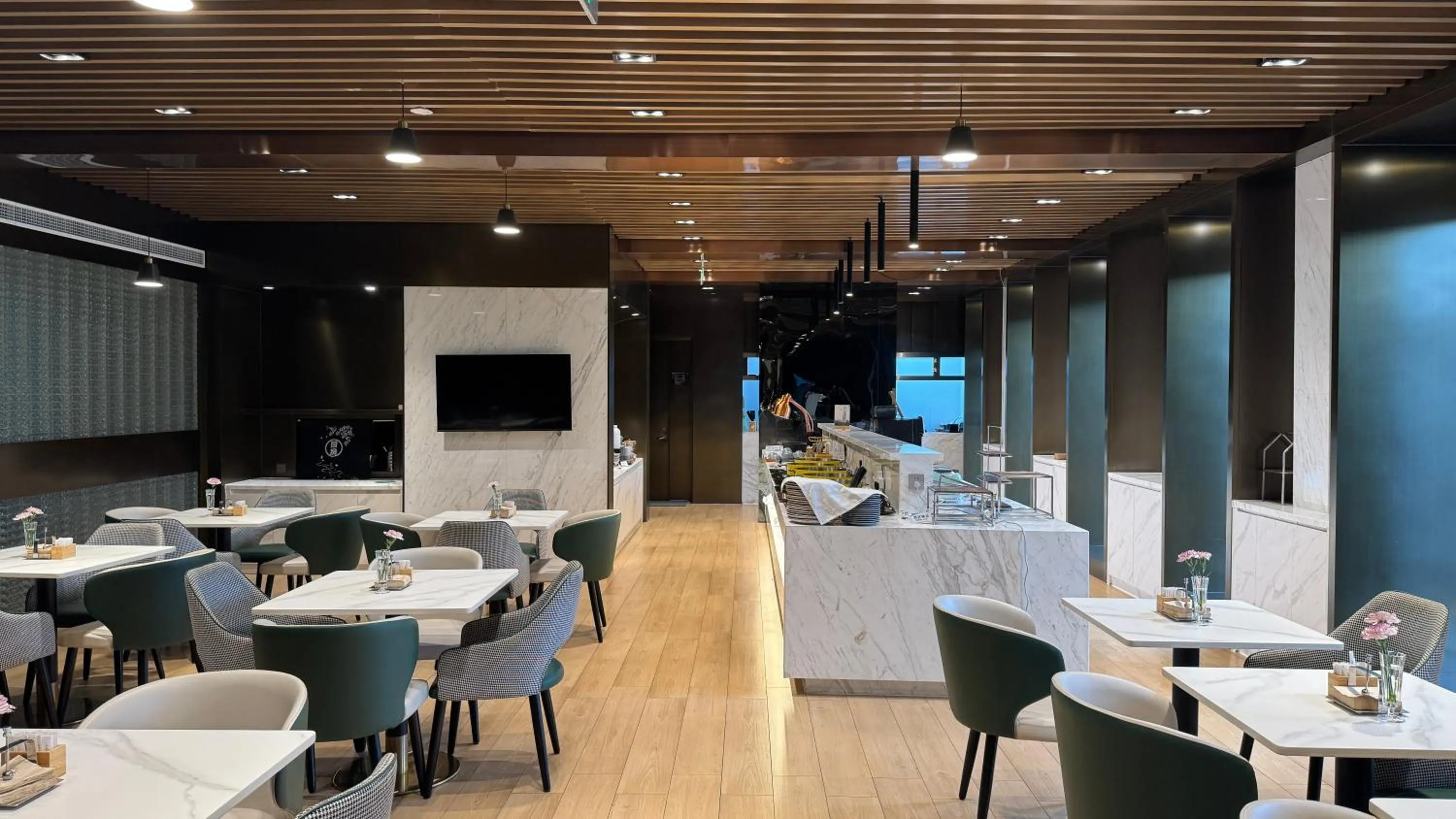 Restaurant/places to eat in Shanghai Pudong Caolu Atour Hotel