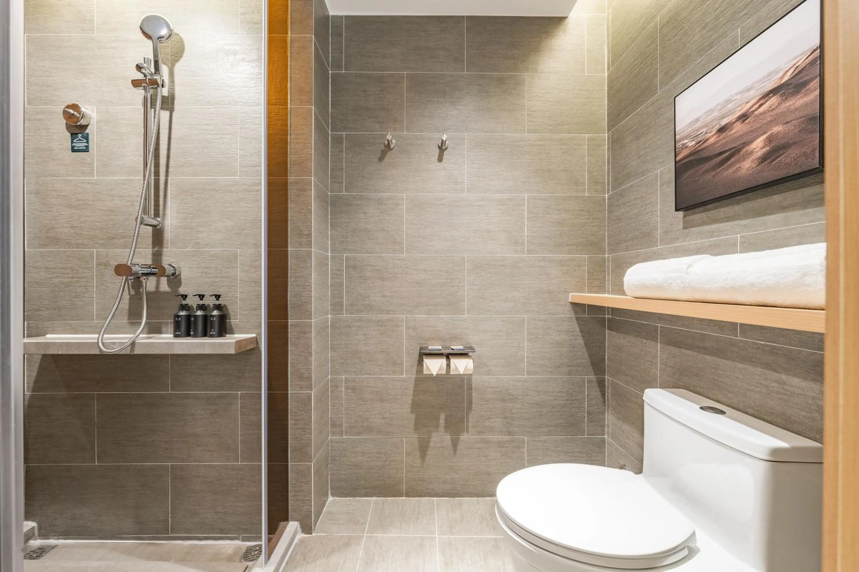 Shower in Shanghai Pudong Caolu Atour Hotel