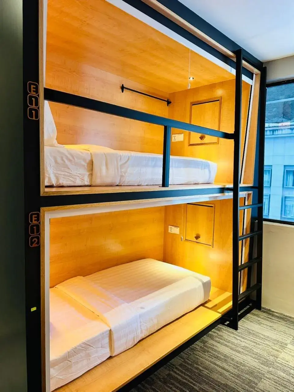 Single Pod Side Entry- Female Only in The Bed Bukit Bintang Single Pod Side Entry- Female Only in The Bed Bukit Bintang