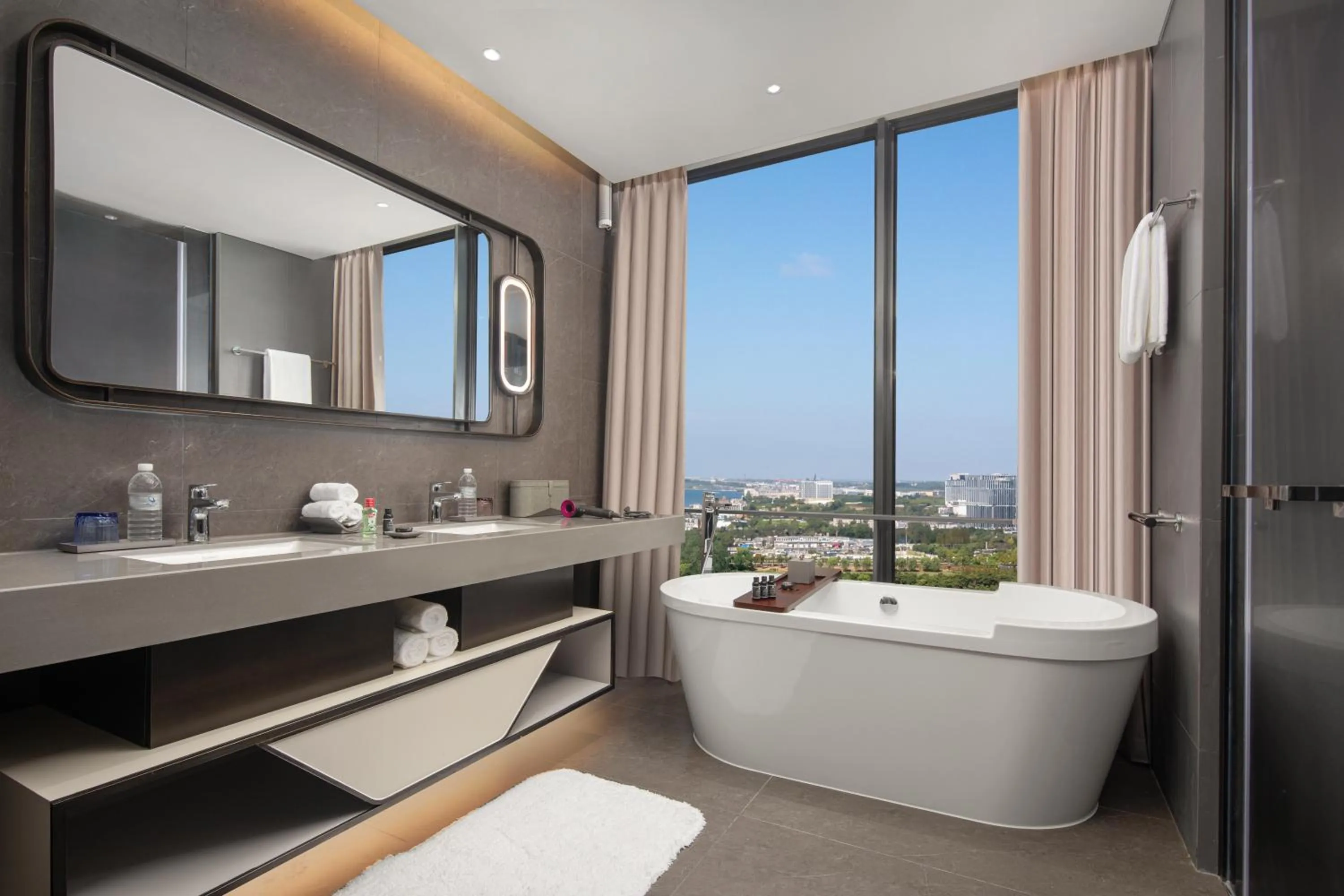 Toilet in Radisson Collection Lingang Shanghai