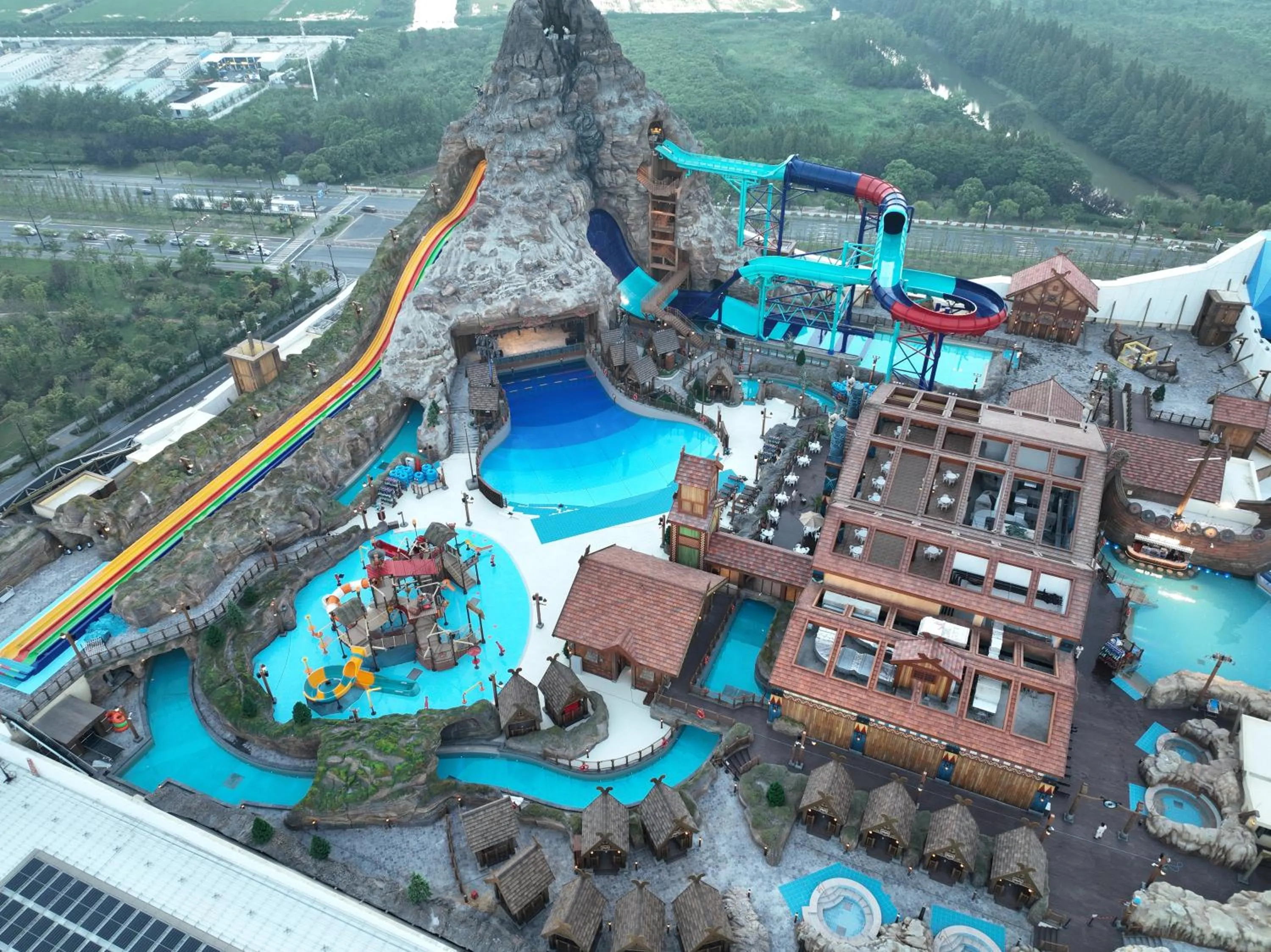 Aqua park in Radisson Collection Lingang Shanghai