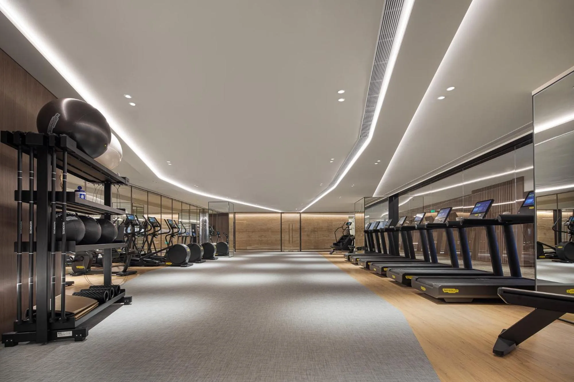 Fitness centre/facilities in Radisson Collection Lingang Shanghai
