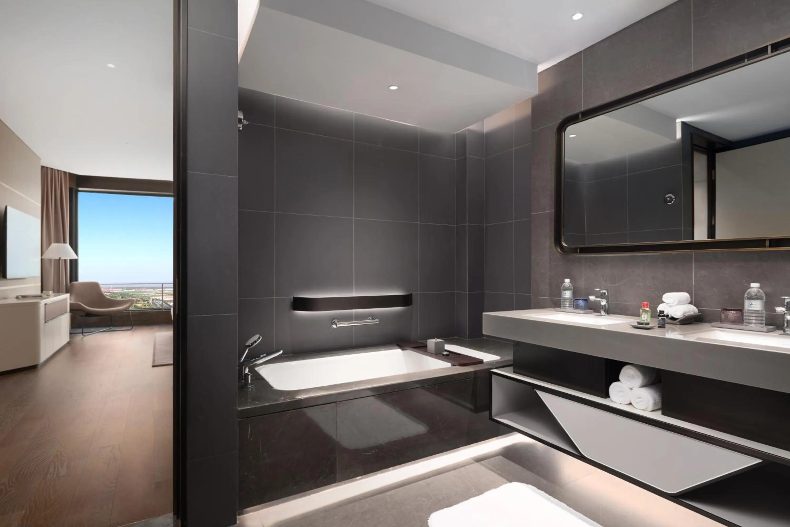 Hot Tub in Radisson Collection Lingang Shanghai