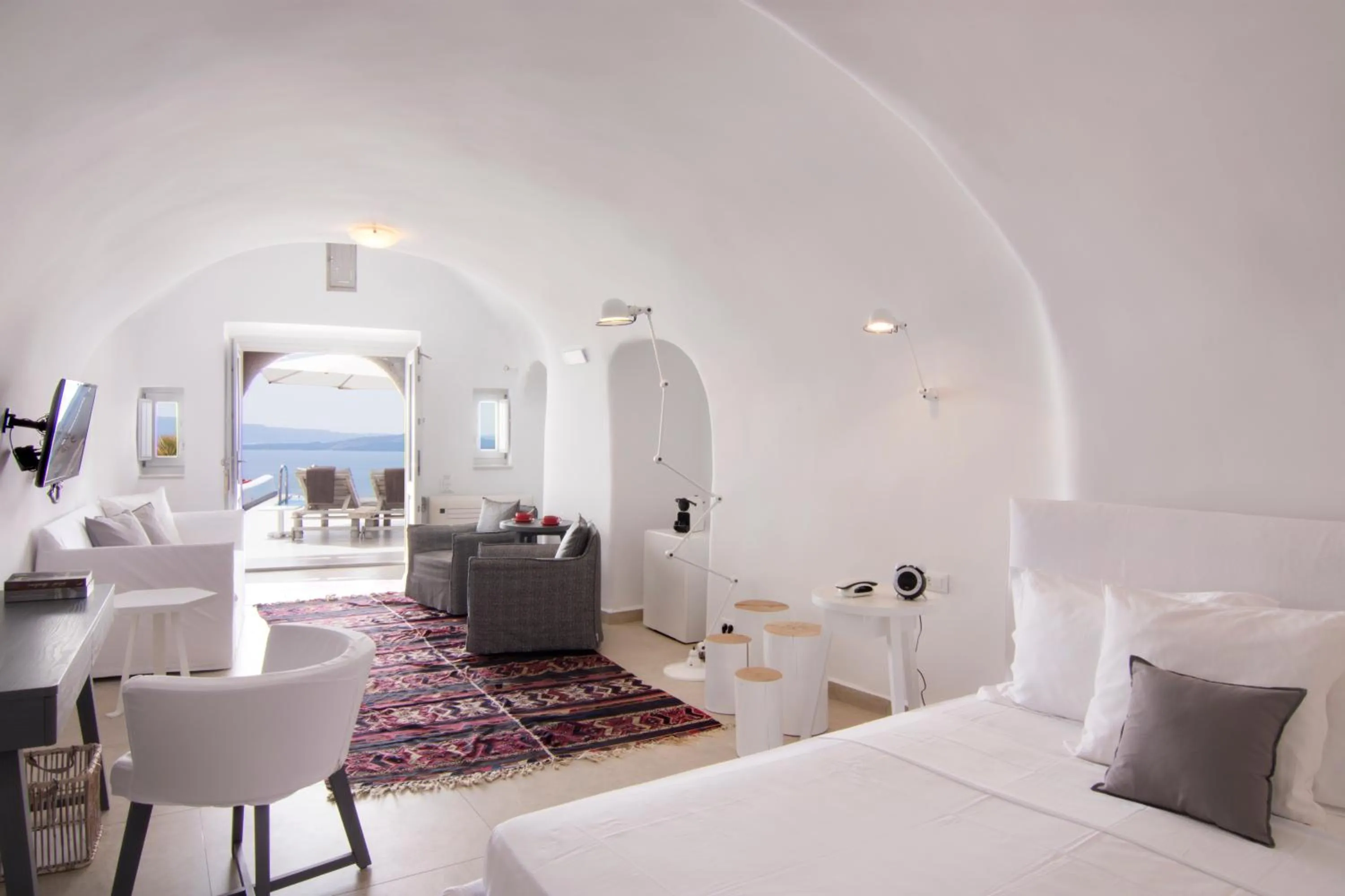 Photo of the whole room, Bed in Santorini Secret Suites & Spa, Small Luxury Hotels of the World