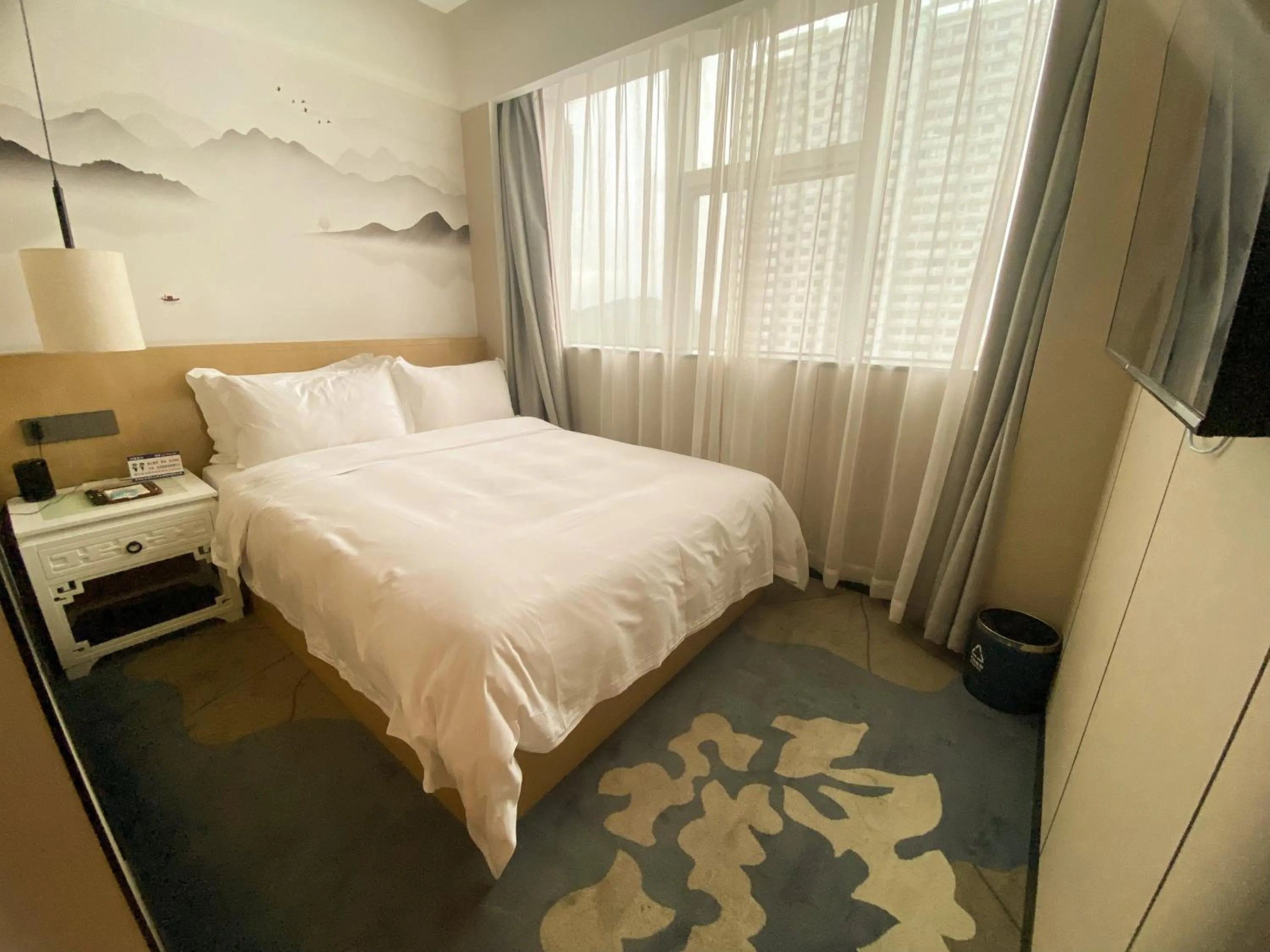 Bed in Paco Hotel Shenzhen Luohu Port