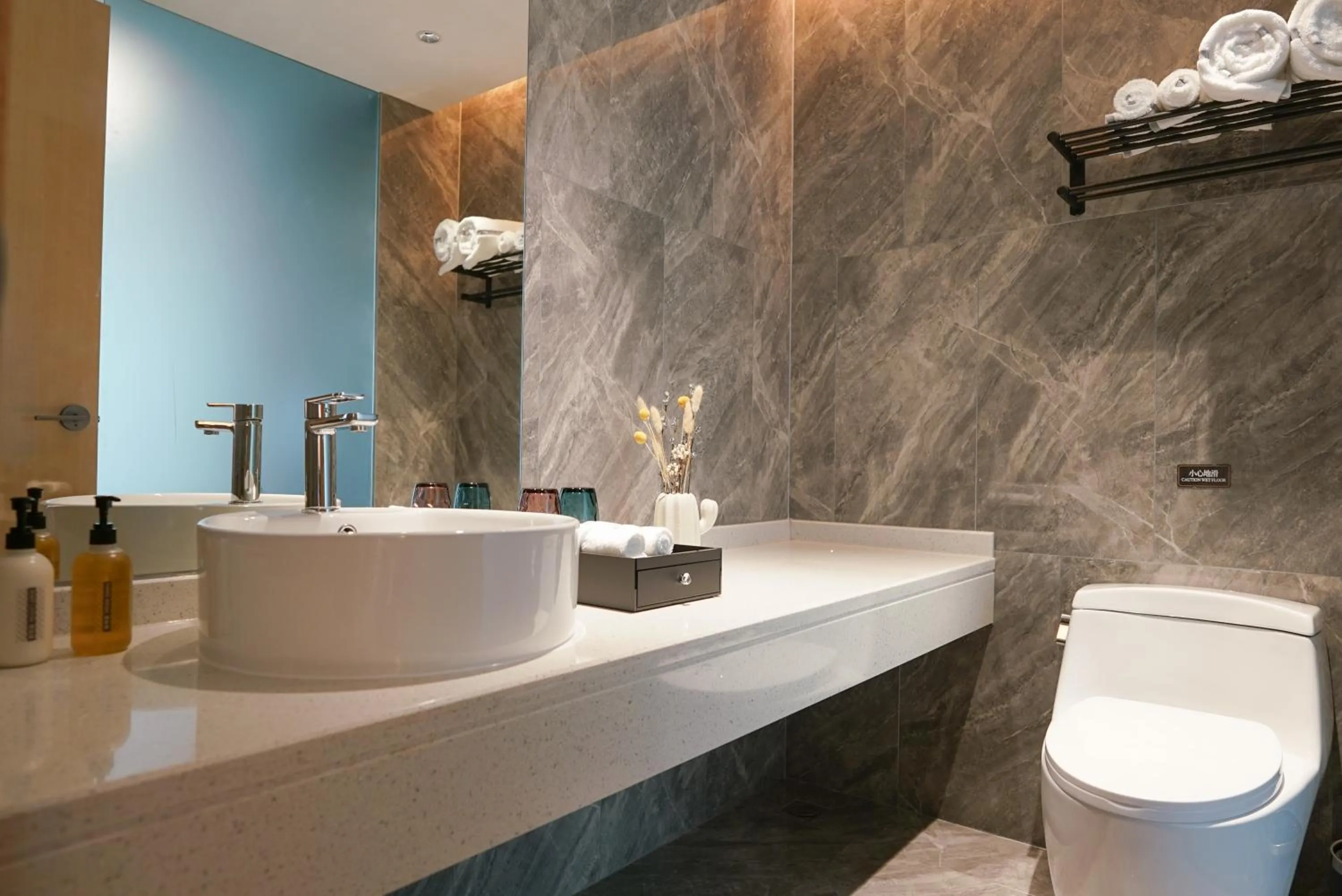 Bathroom in Paco Hotel Shenzhen Luohu Port