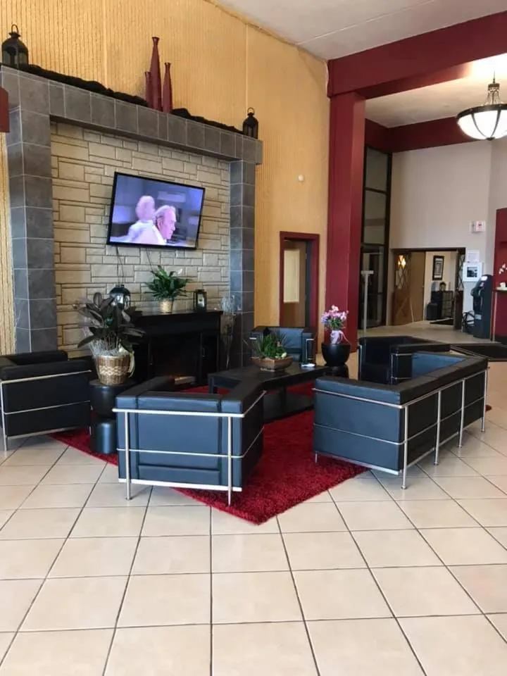 Crookston Inn & Convention Center