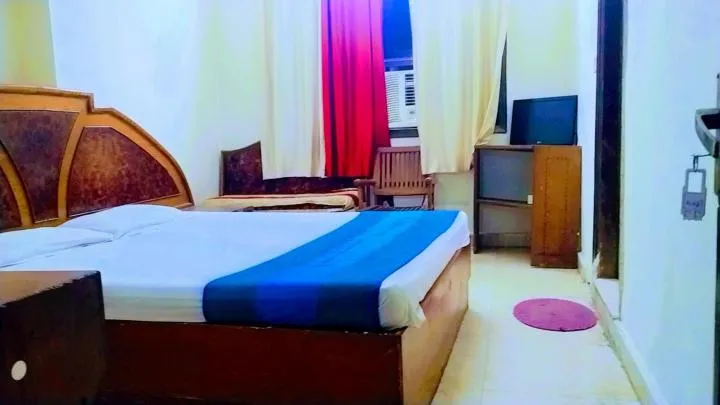 Bed in Hotel Maharaja Continental - New Delhi