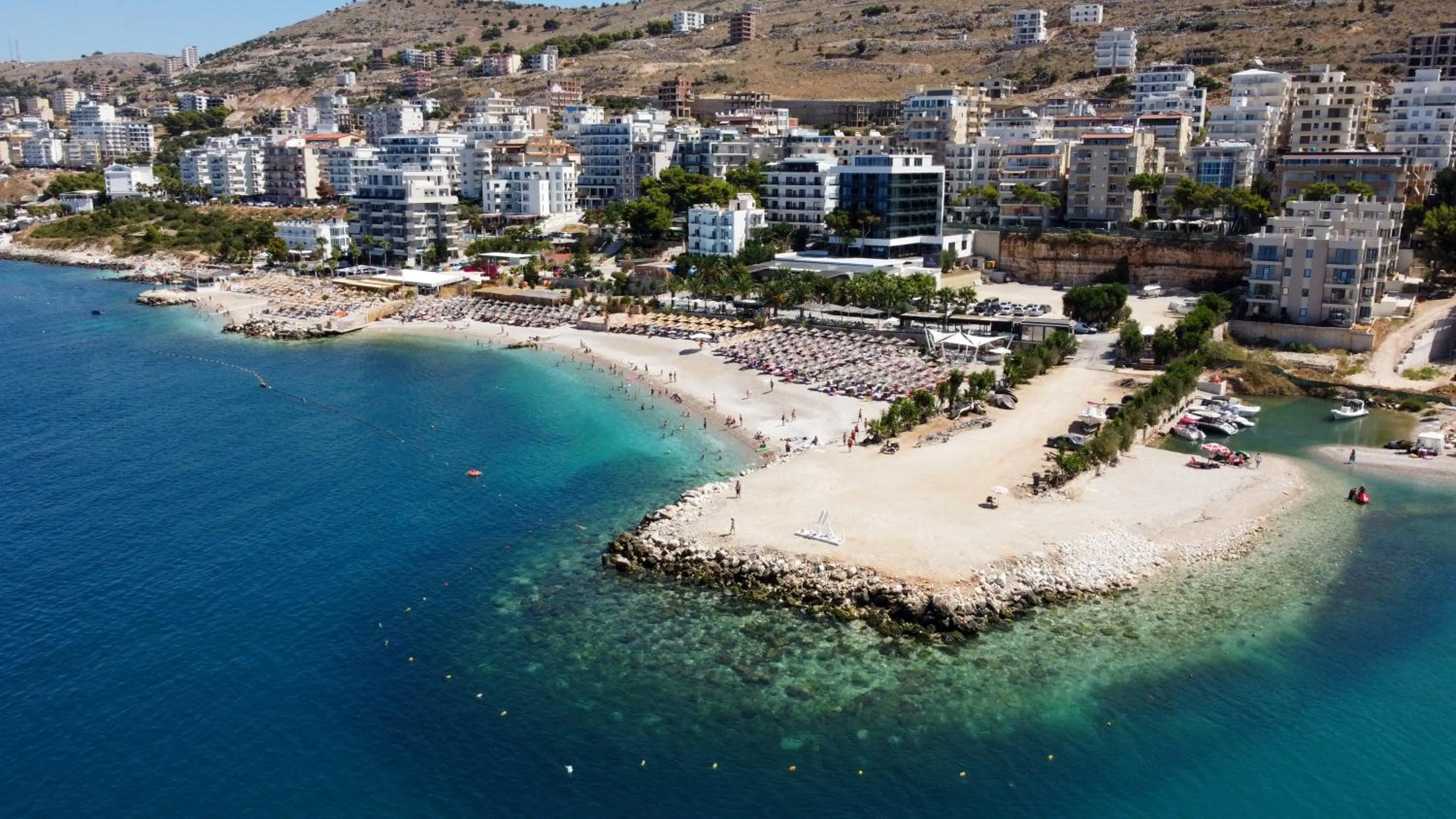 Property building in Mango Luxury Resorts