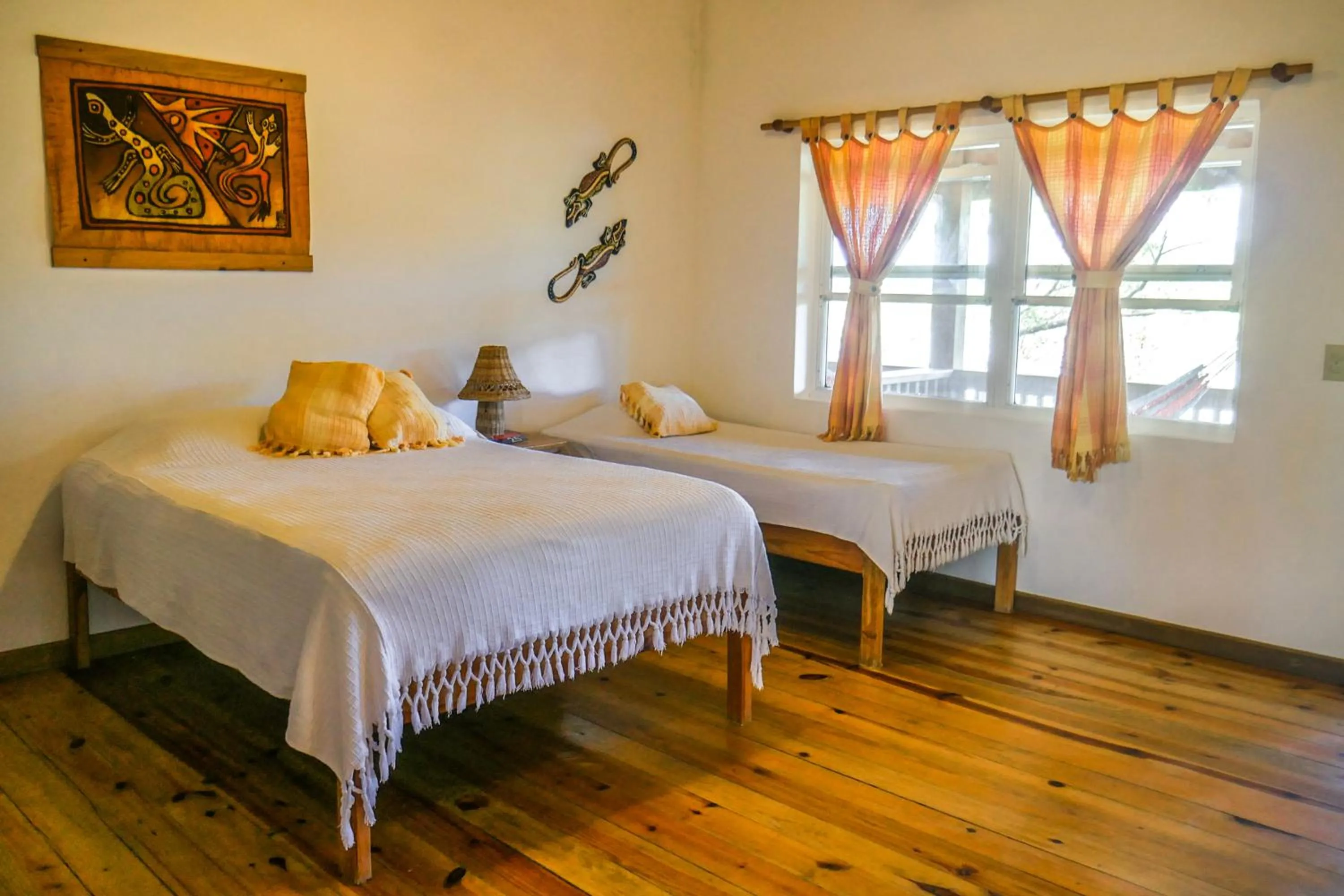 Photo of the whole room, Bed in Hotel Posada Las Orquídeas,West End