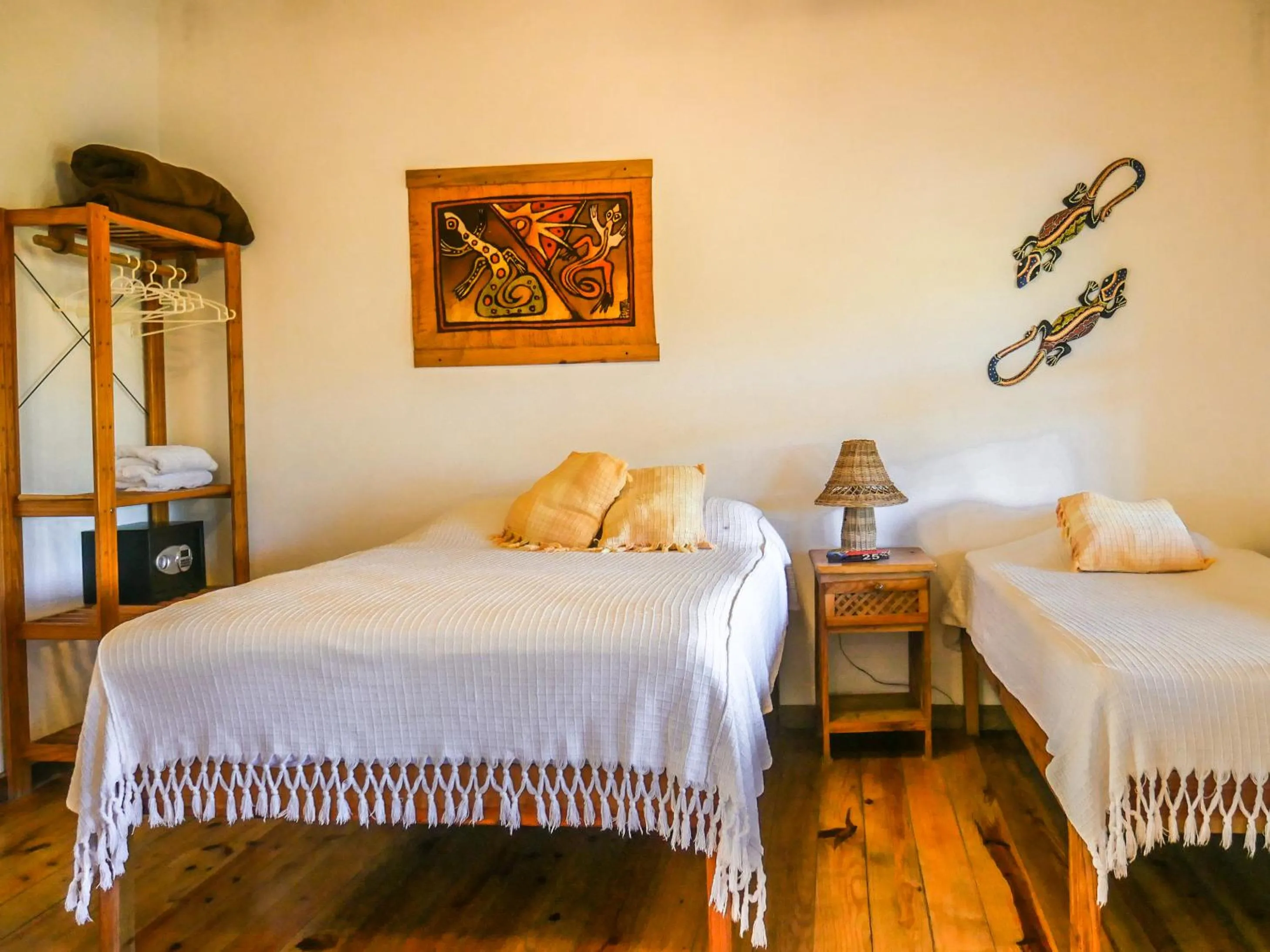 Photo of the whole room, Bed in Hotel Posada Las Orquídeas,West End