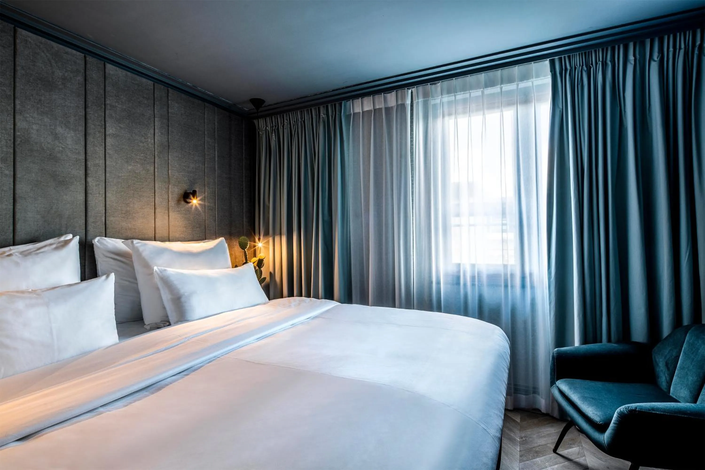 Decorative detail, Bed in The Highlander Amsterdam