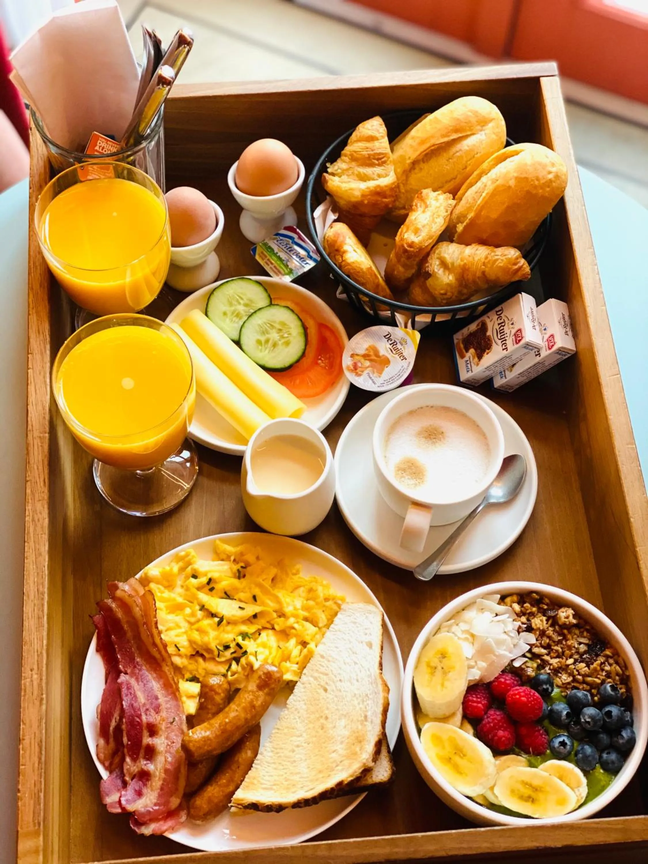 Continental breakfast in The Highlander Amsterdam