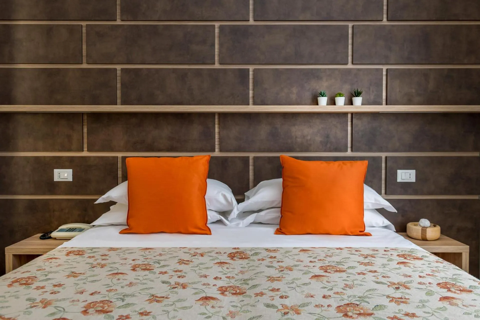 Bedroom, Bed in Hotel Rondinella e Viola