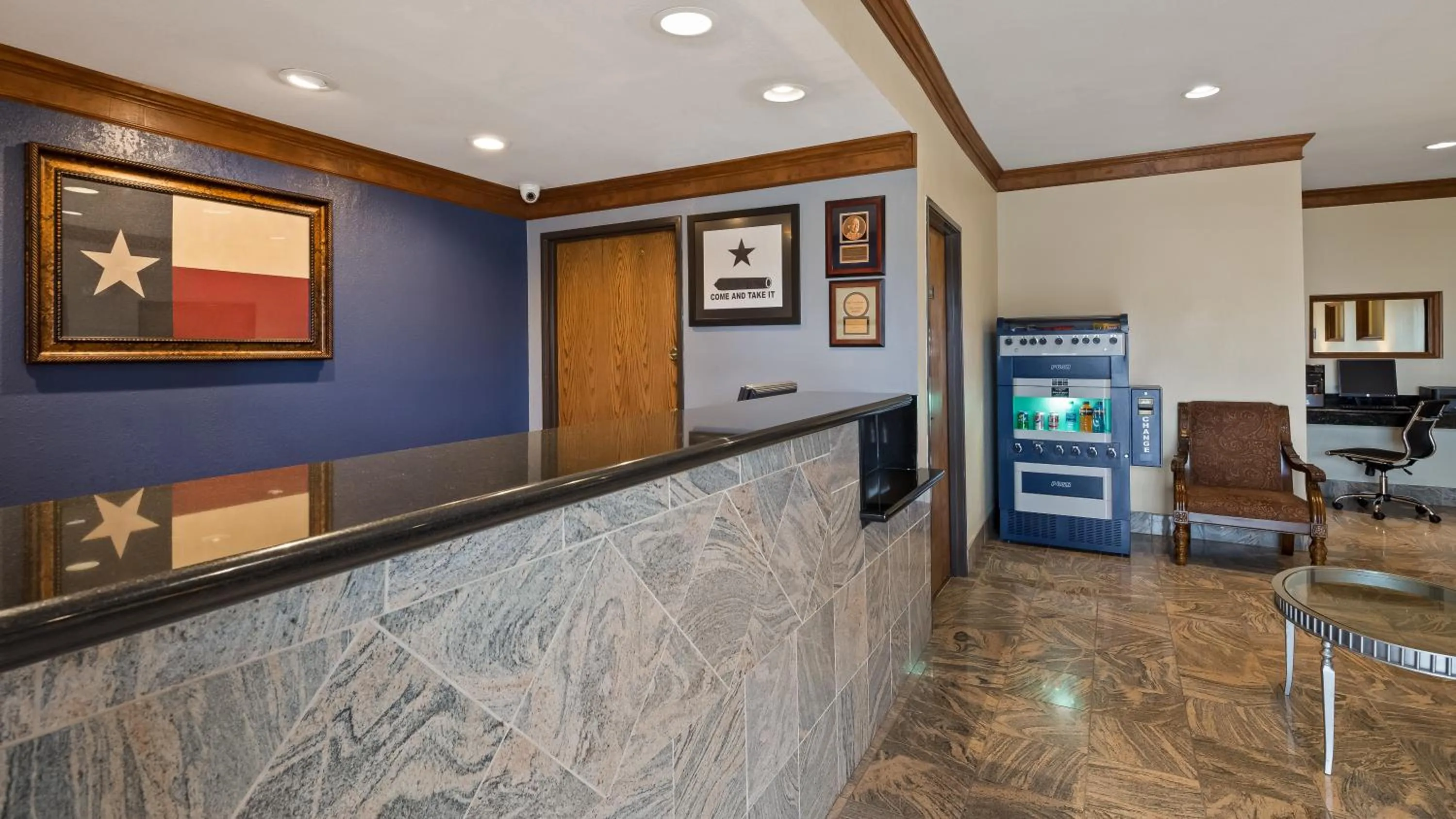 Lobby or reception in Best Western Regency Inn & Suites