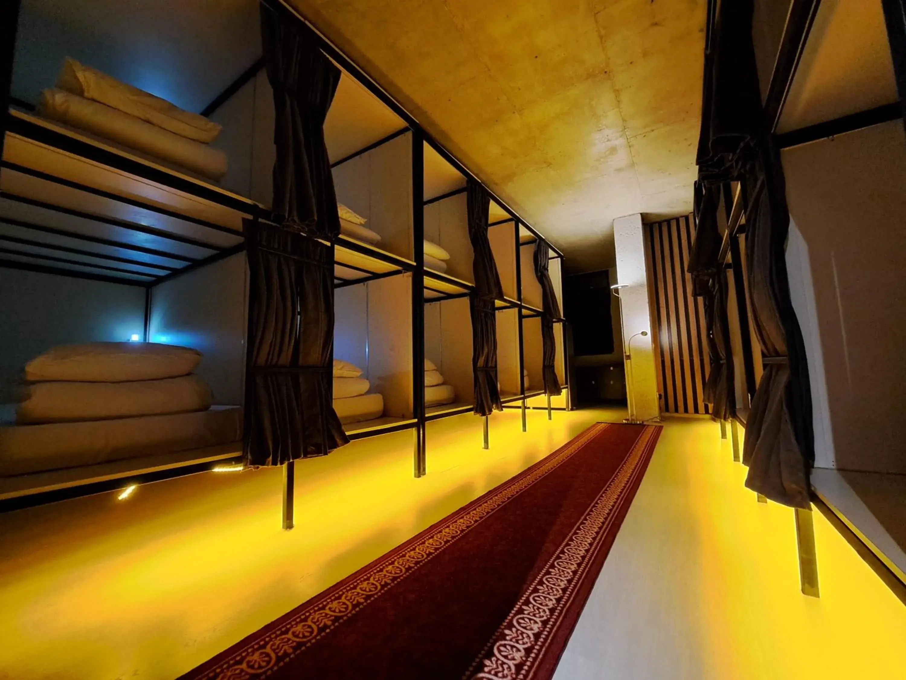 Single Bed in Mixed Dormitory Room in Karvi Hostel Single Bed in Mixed Dormitory Room in Karvi Hostel