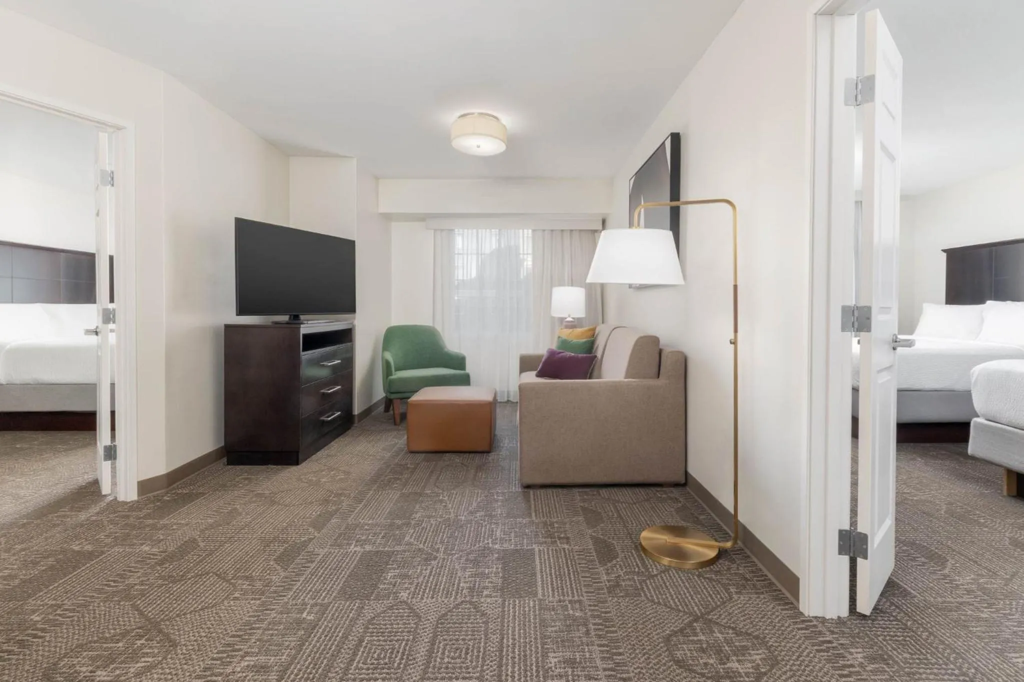 Photo of the whole room, Bed in Staybridge Suites Chandler by IHG