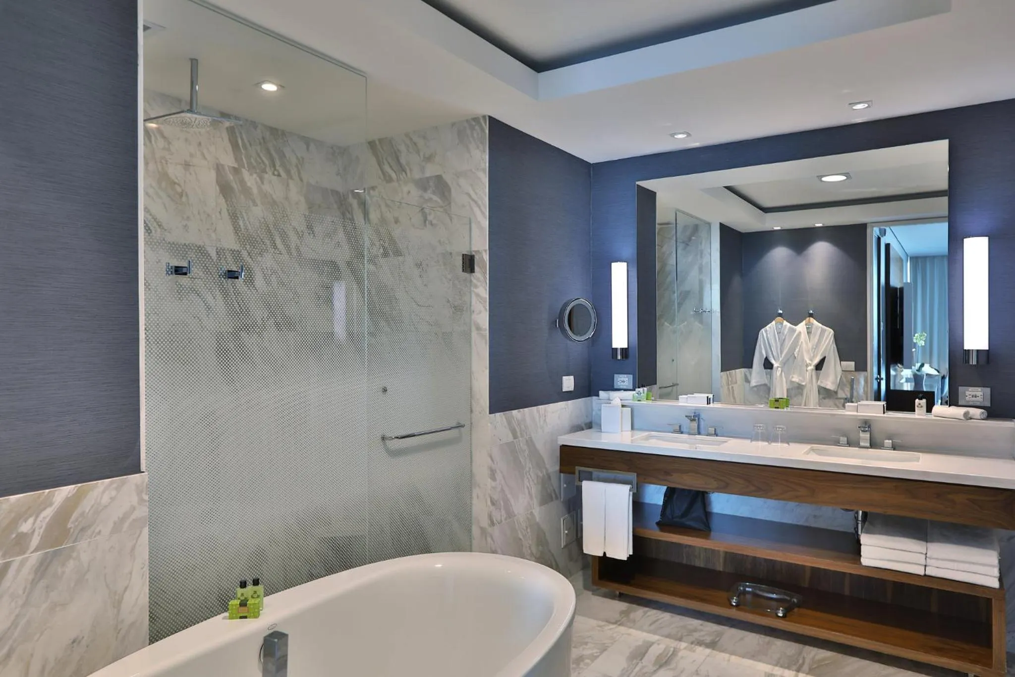 Bathroom in Hotel InterContinental Cartagena by IHG