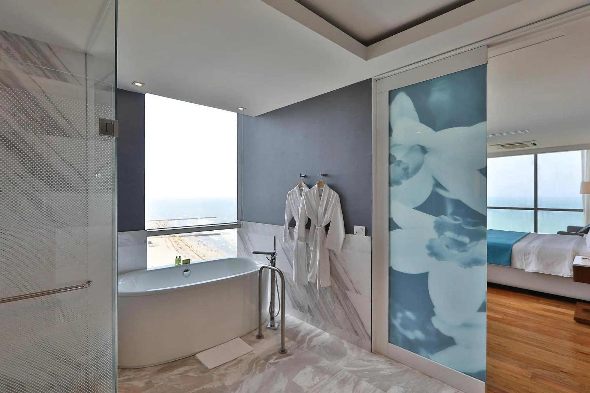 Bathroom in Hotel InterContinental Cartagena by IHG
