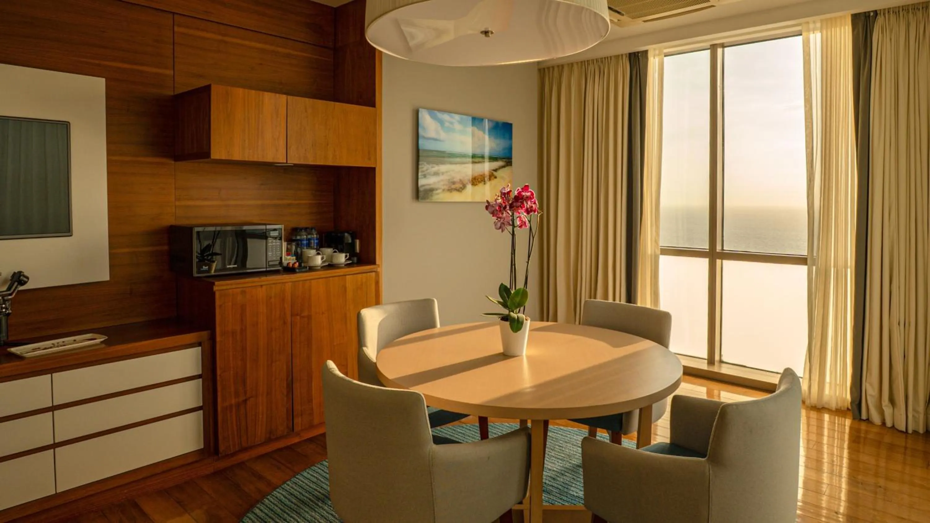 Photo of the whole room in Hotel InterContinental Cartagena by IHG