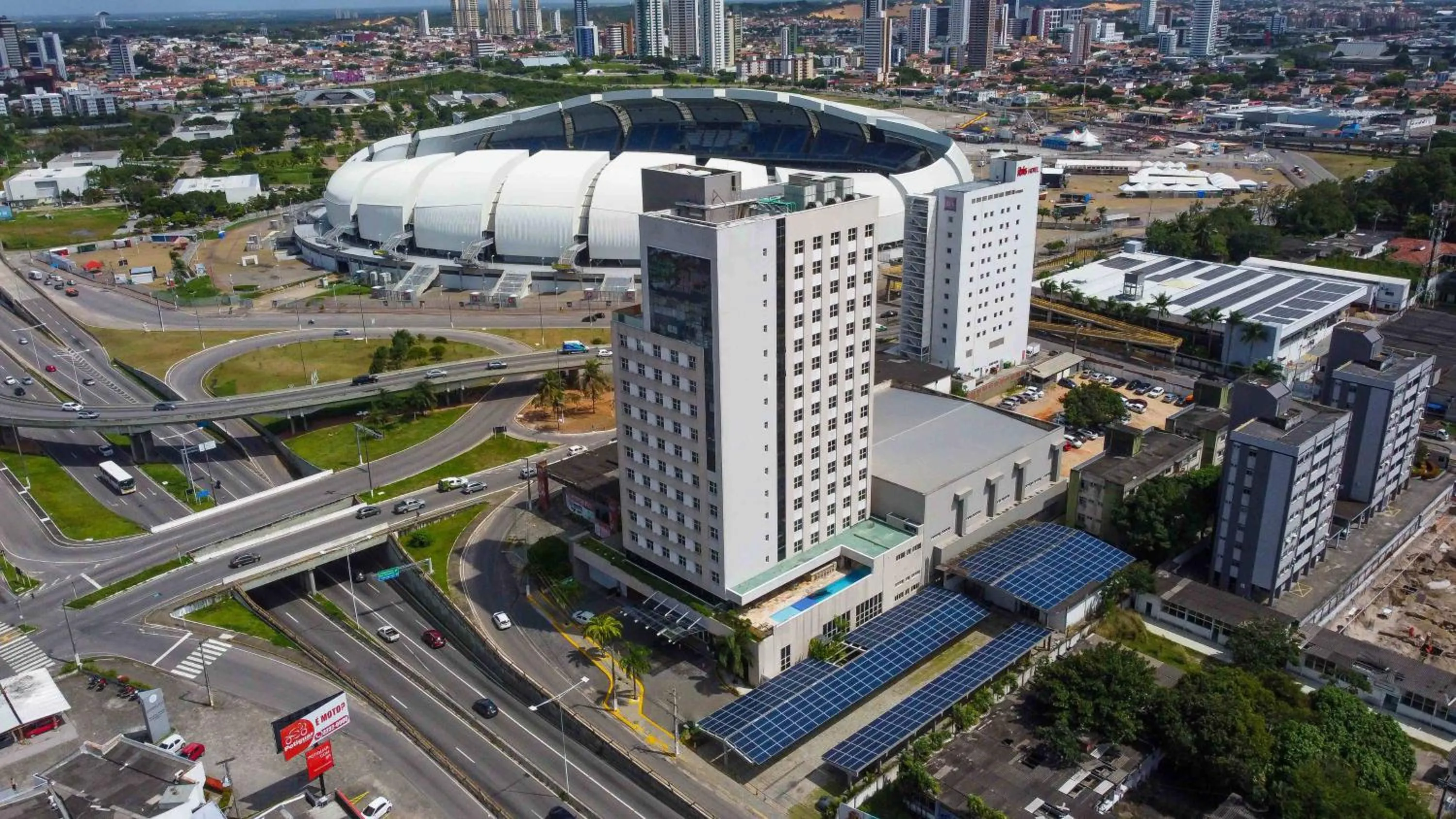 Property building in Praiamar Arena